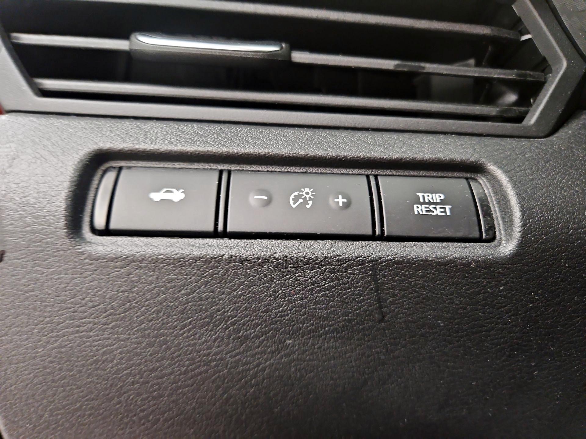 Thumbnail: 2019 Nissan Altima - 13