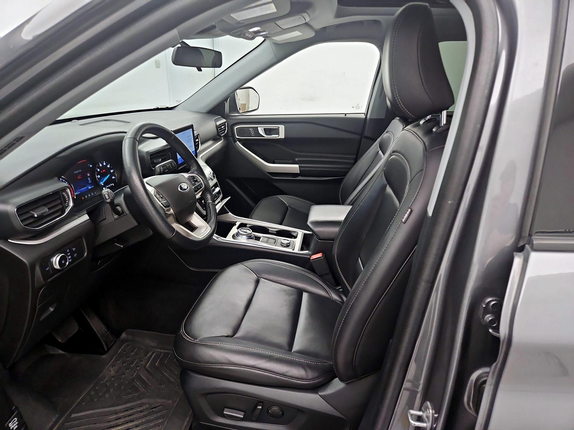 Thumbnail: 2022 Ford Explorer - 11