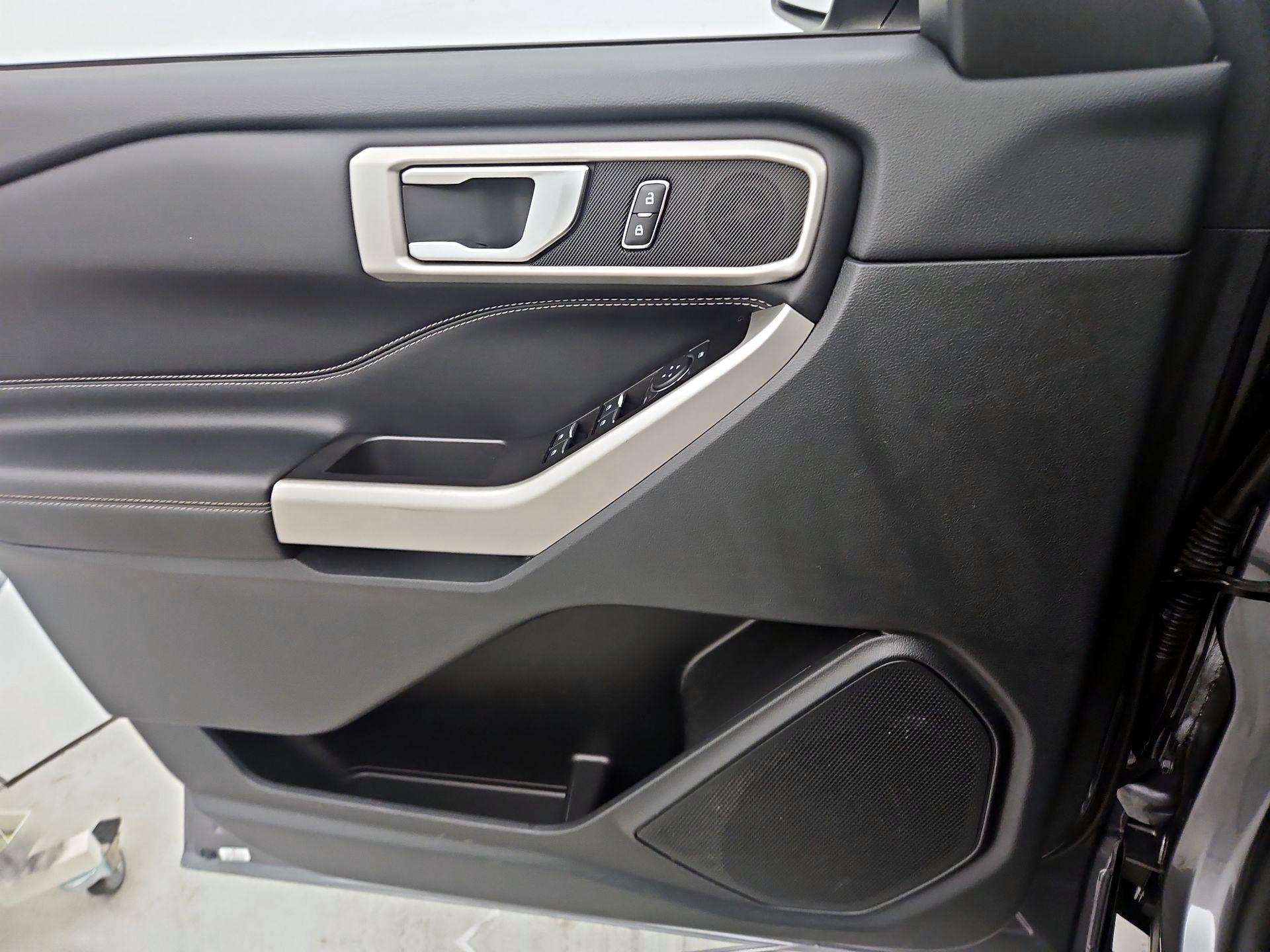 Thumbnail: 2022 Ford Explorer - 12