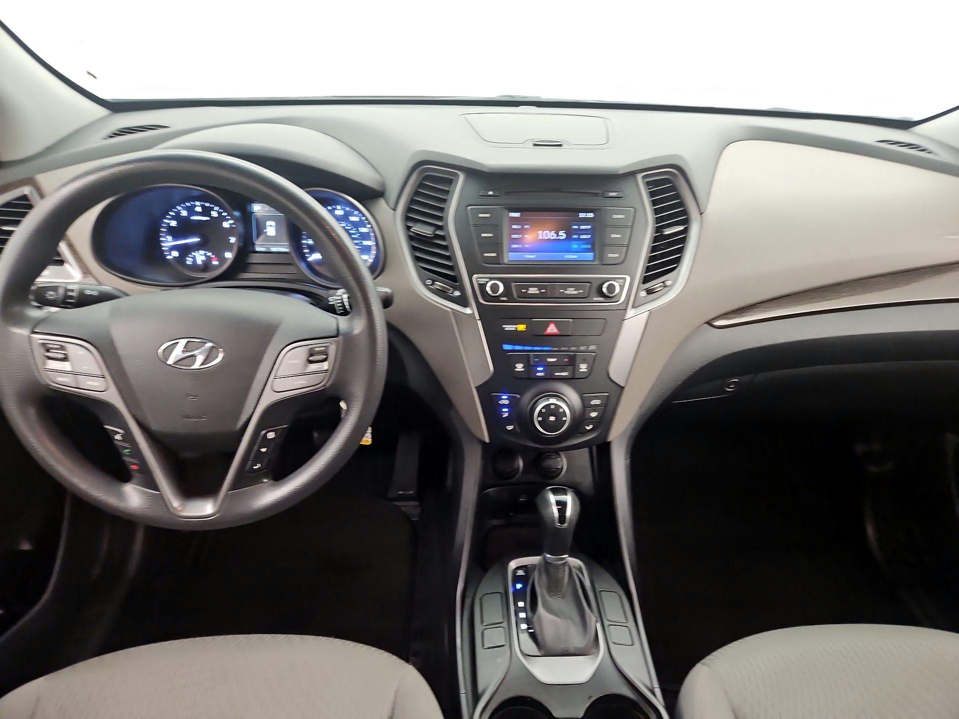 Thumbnail: 2017 Hyundai Santa Fe - 9