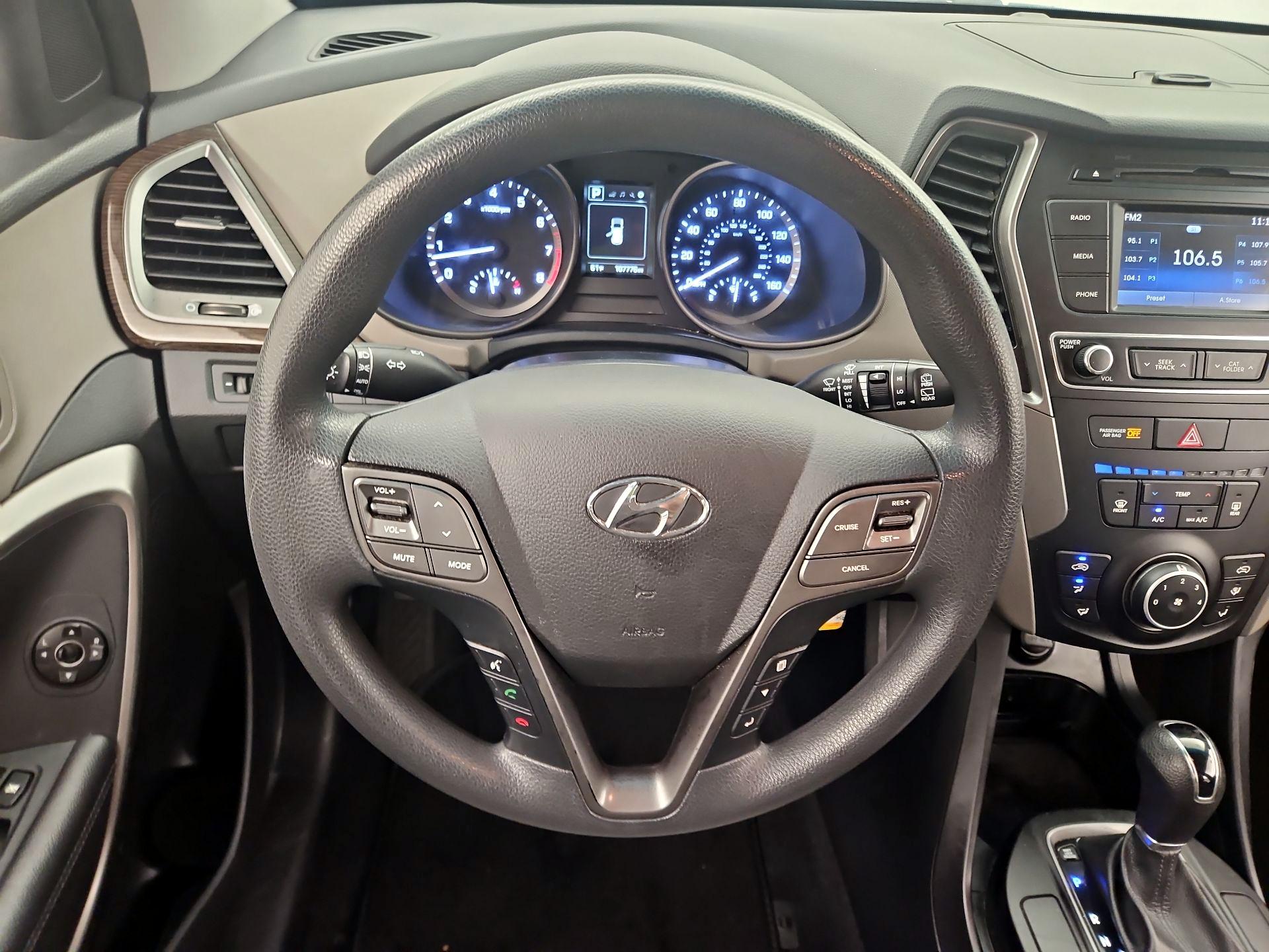 Thumbnail: 2017 Hyundai Santa Fe - 10
