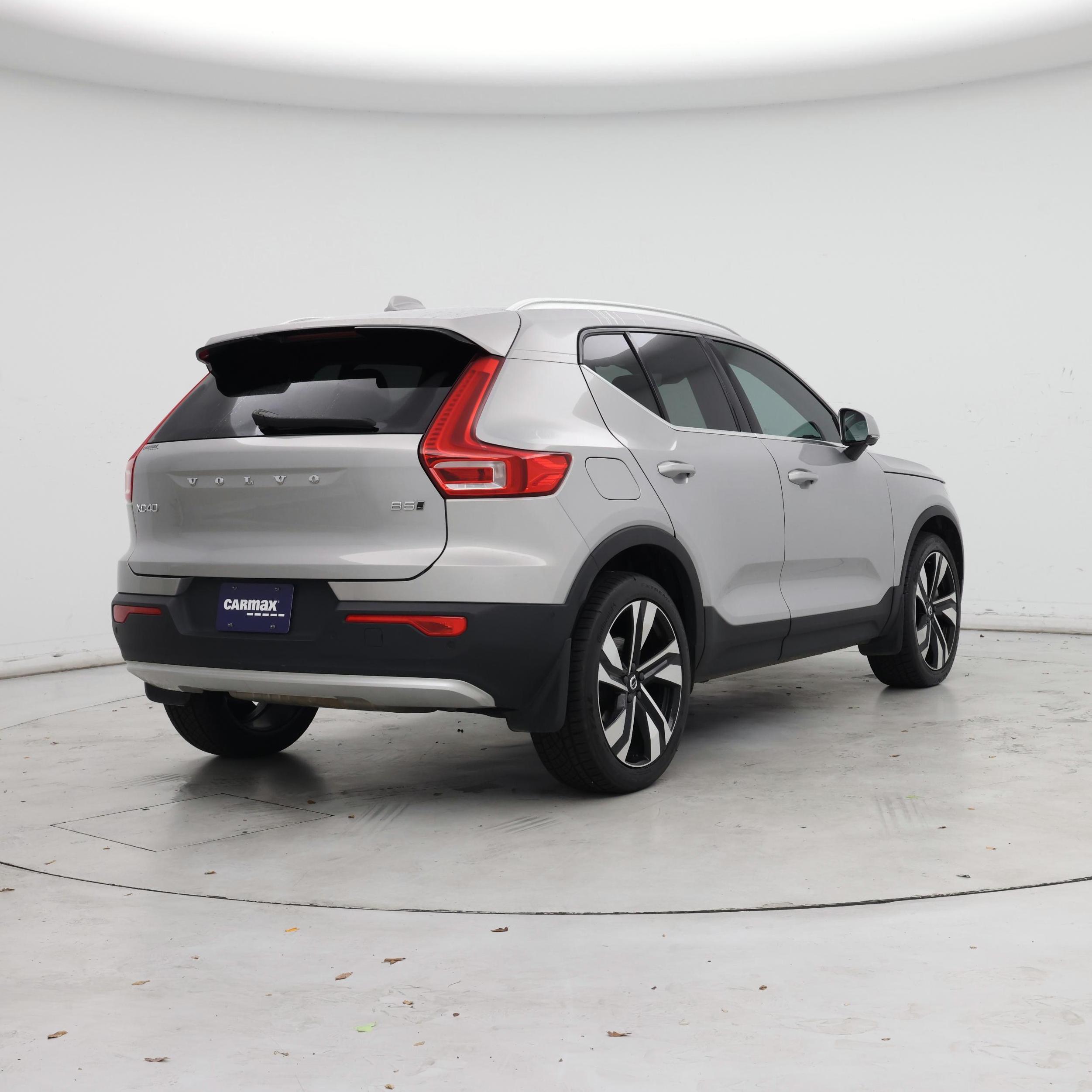 Thumbnail: 2023 Volvo XC40 - 8