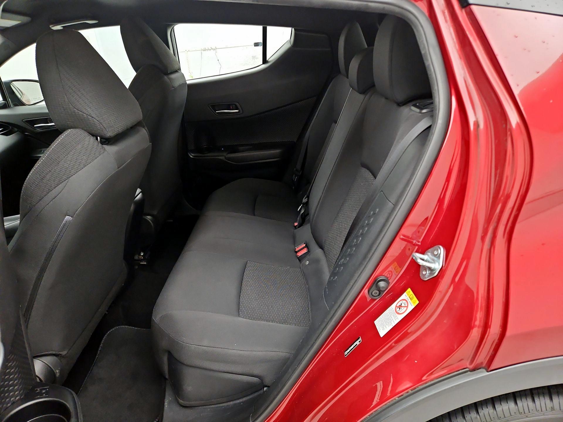 Thumbnail: 2019 Toyota C-HR - 19