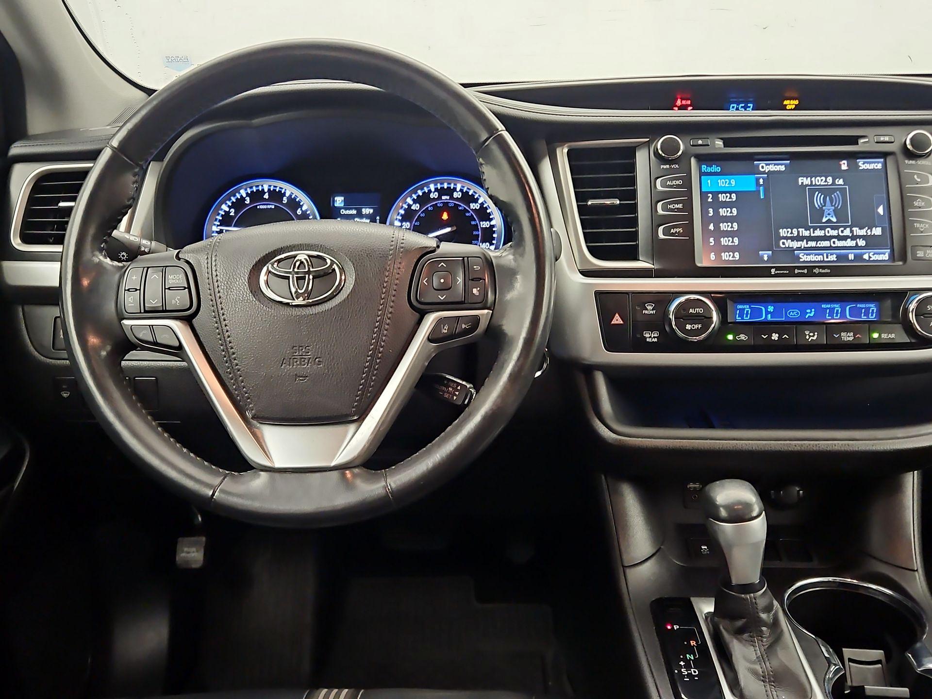 Thumbnail: 2017 Toyota Highlander - 10