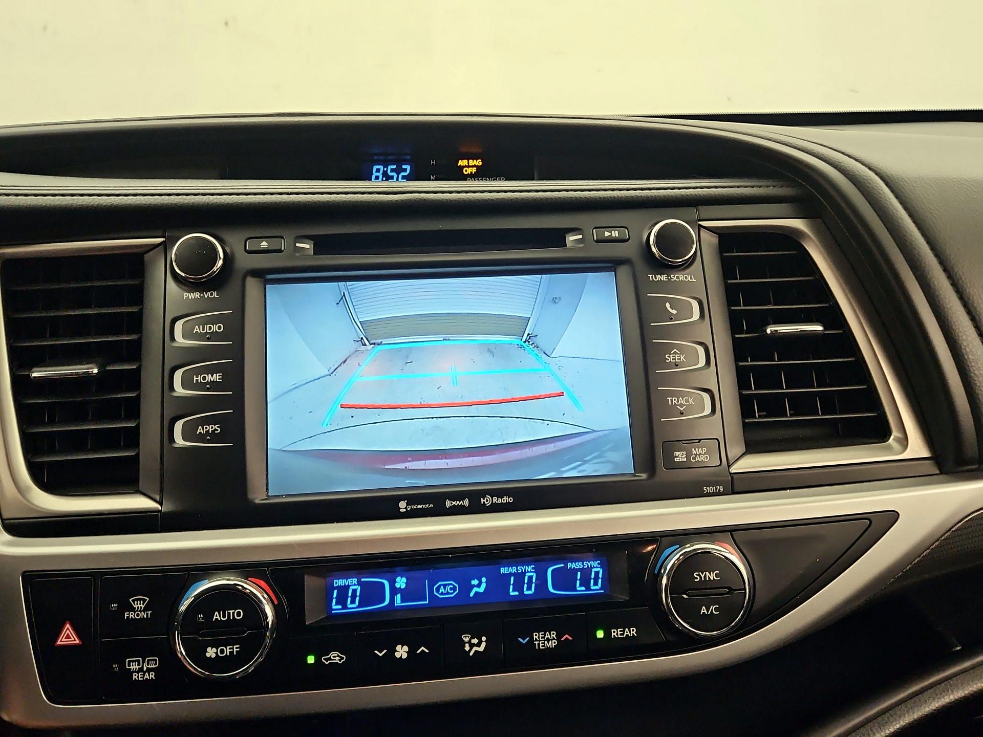 Thumbnail: 2017 Toyota Highlander - 14