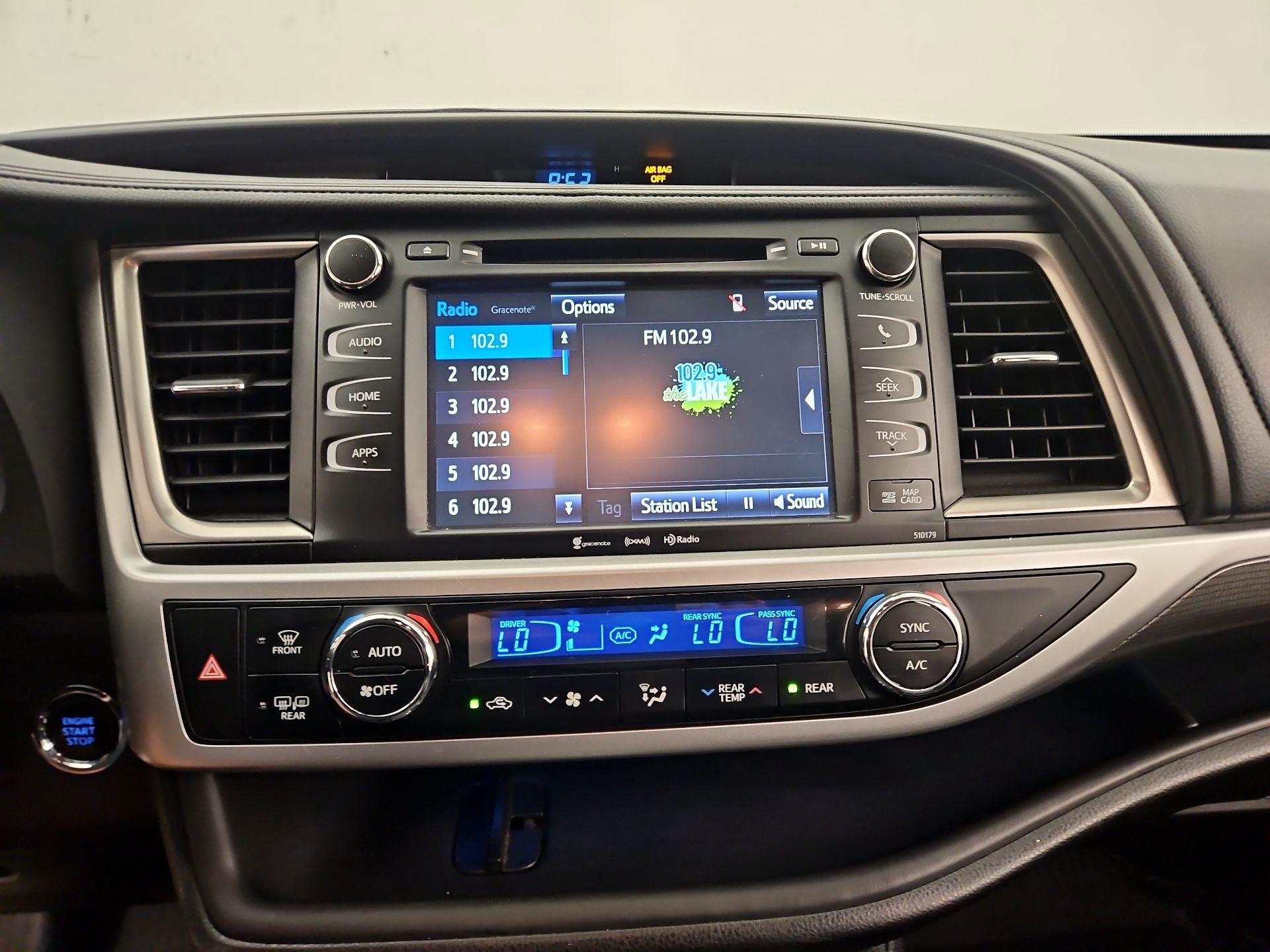 Thumbnail: 2017 Toyota Highlander - 15