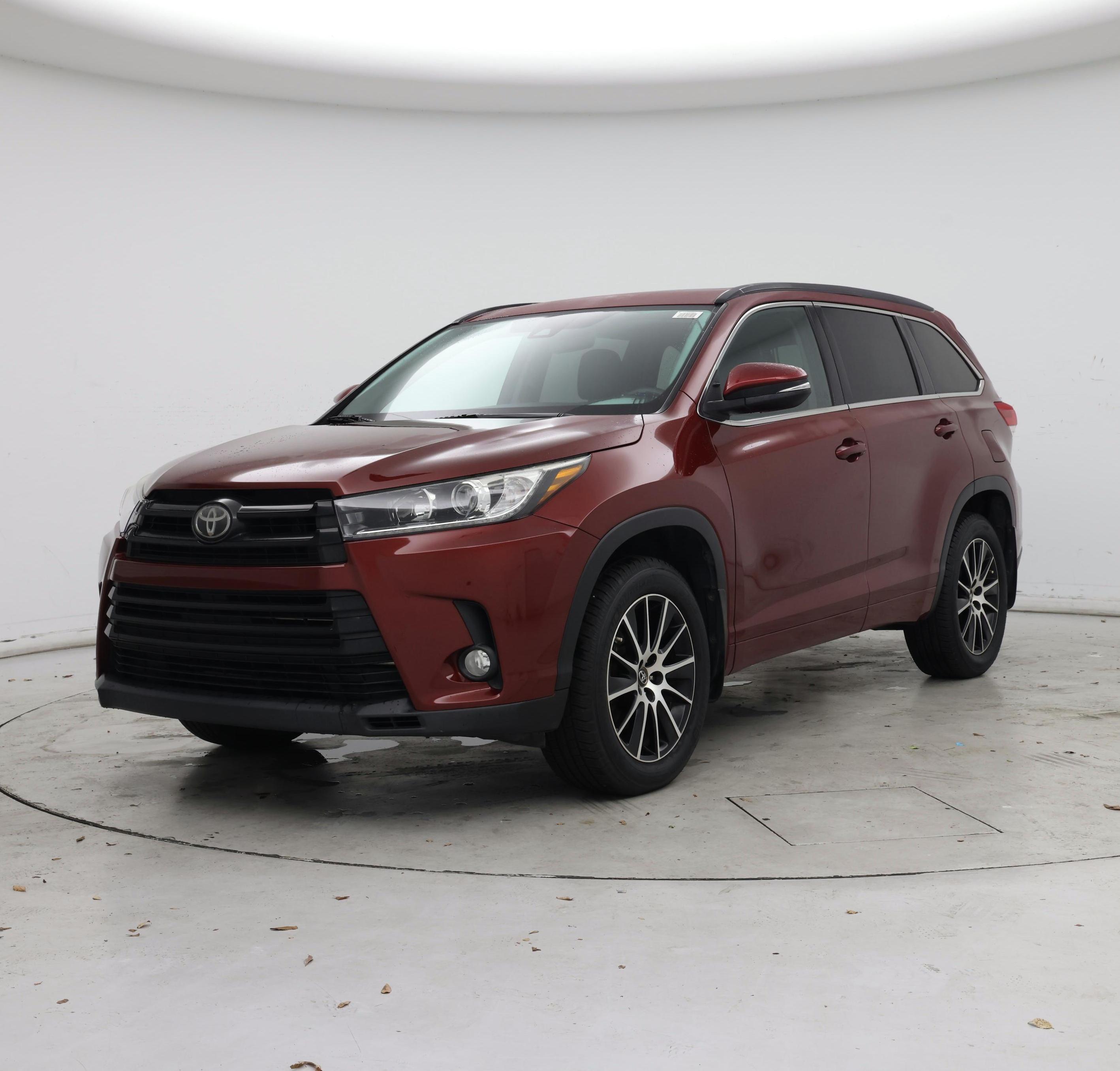 Thumbnail: 2017 Toyota Highlander - 4