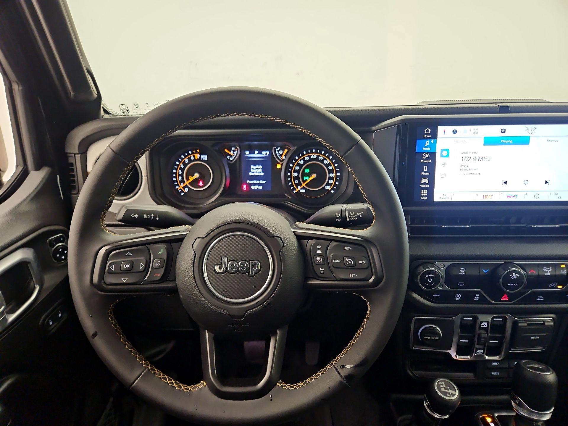 Thumbnail: 2024 Jeep Gladiator - 10