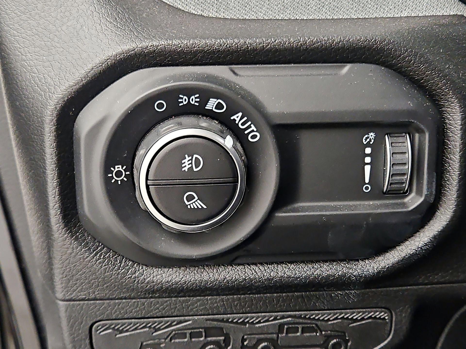 Thumbnail: 2024 Jeep Gladiator - 13
