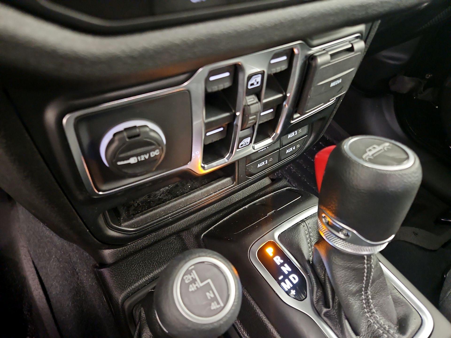 Thumbnail: 2024 Jeep Gladiator - 18