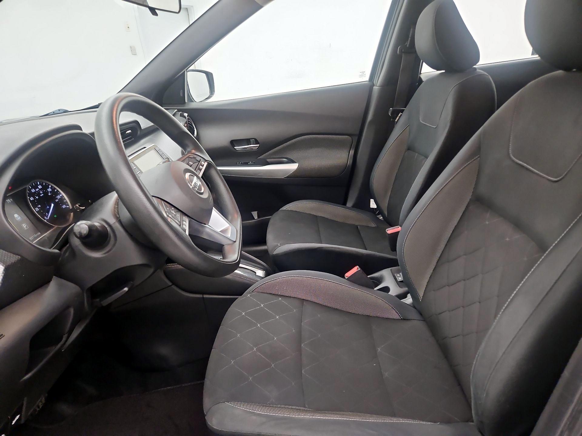 Thumbnail: 2019 Nissan Kicks - 11