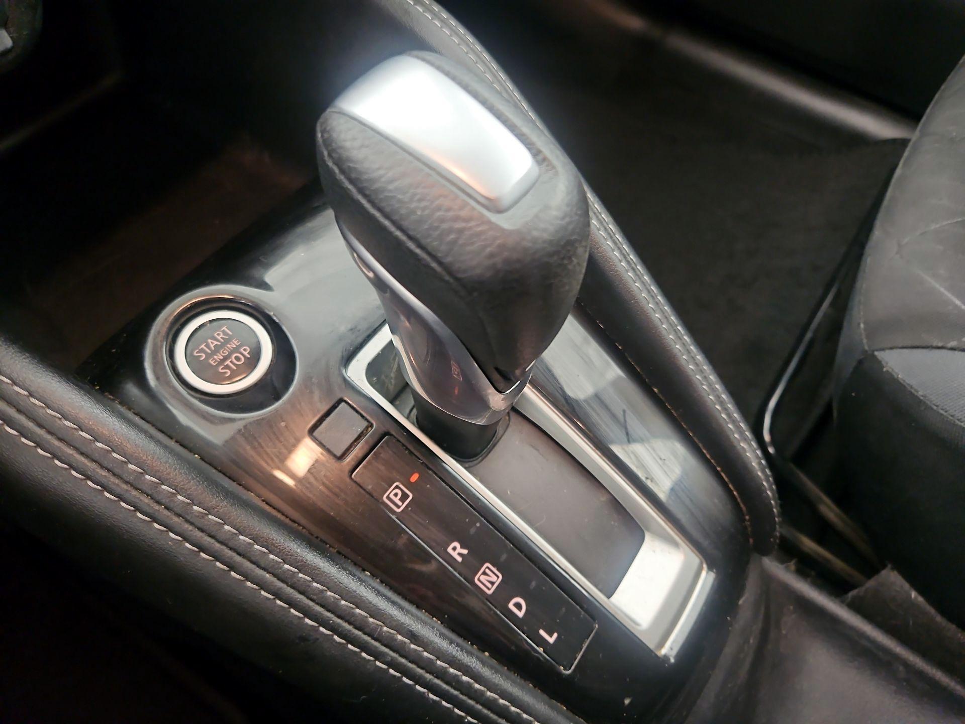 Thumbnail: 2019 Nissan Kicks - 17