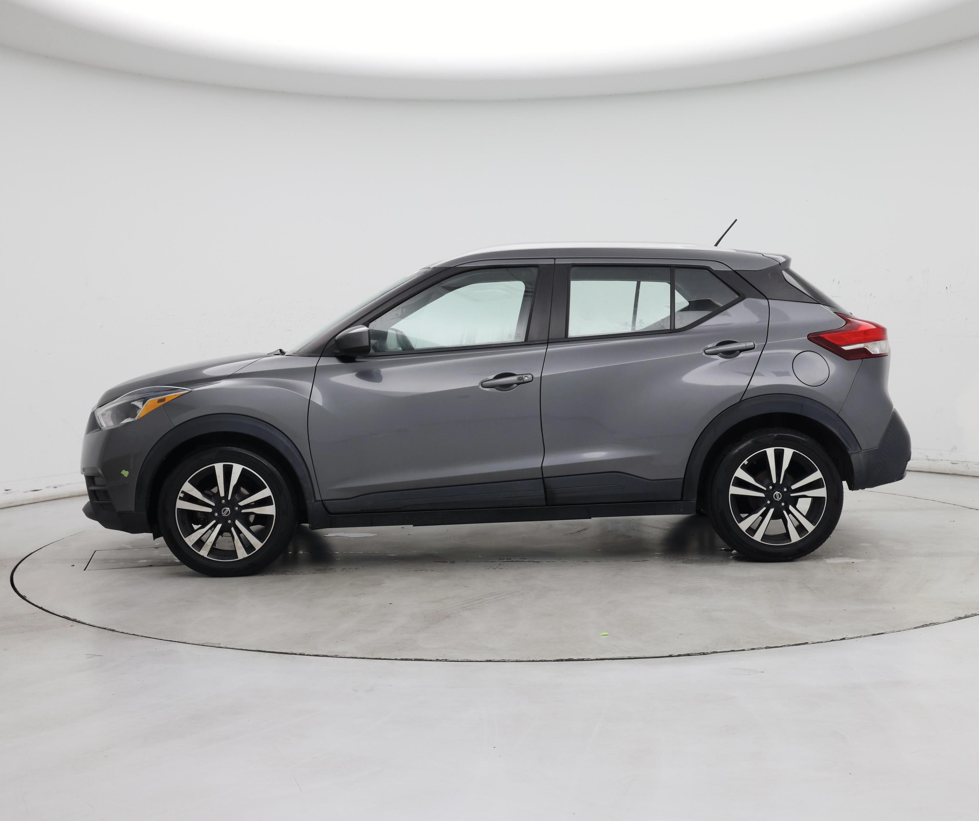 Thumbnail: 2019 Nissan Kicks - 3