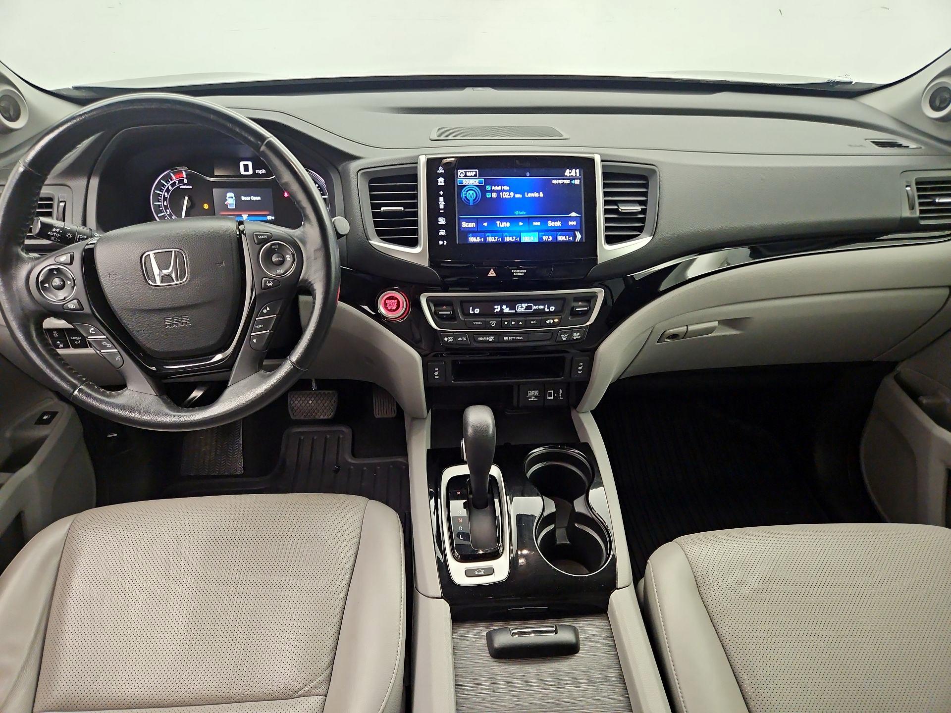 Thumbnail: 2017 Honda Ridgeline - 9