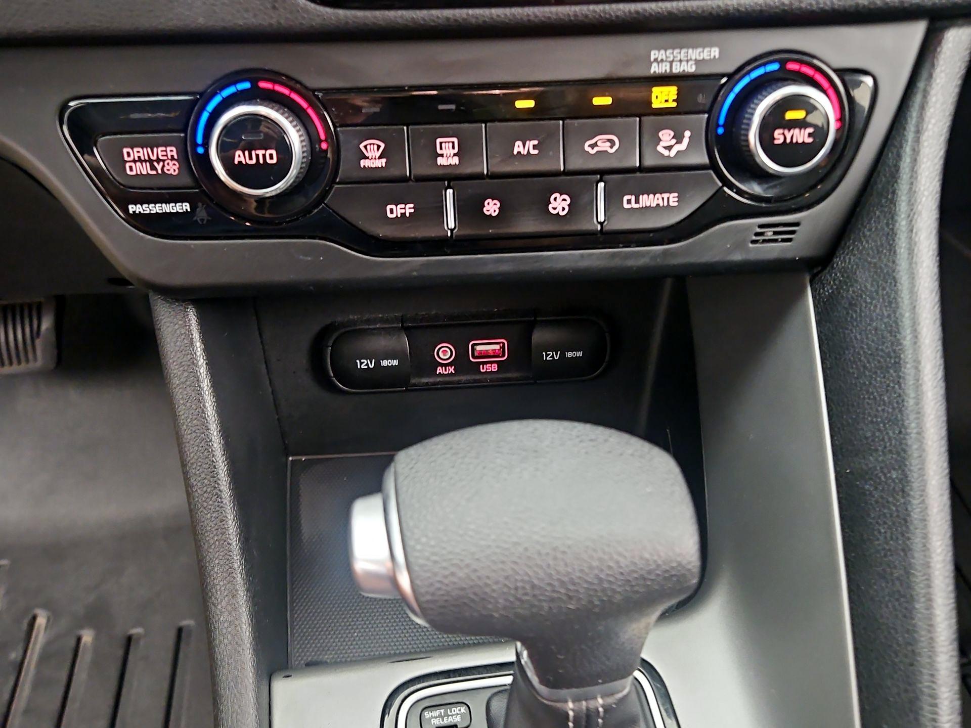 Thumbnail: 2019 Kia Niro - 16