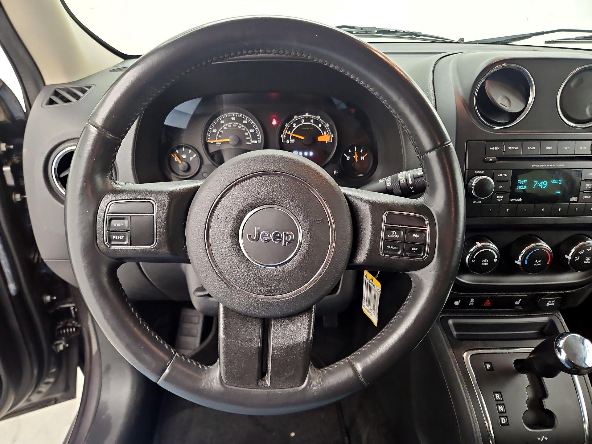 Thumbnail: 2015 Jeep Patriot - 10