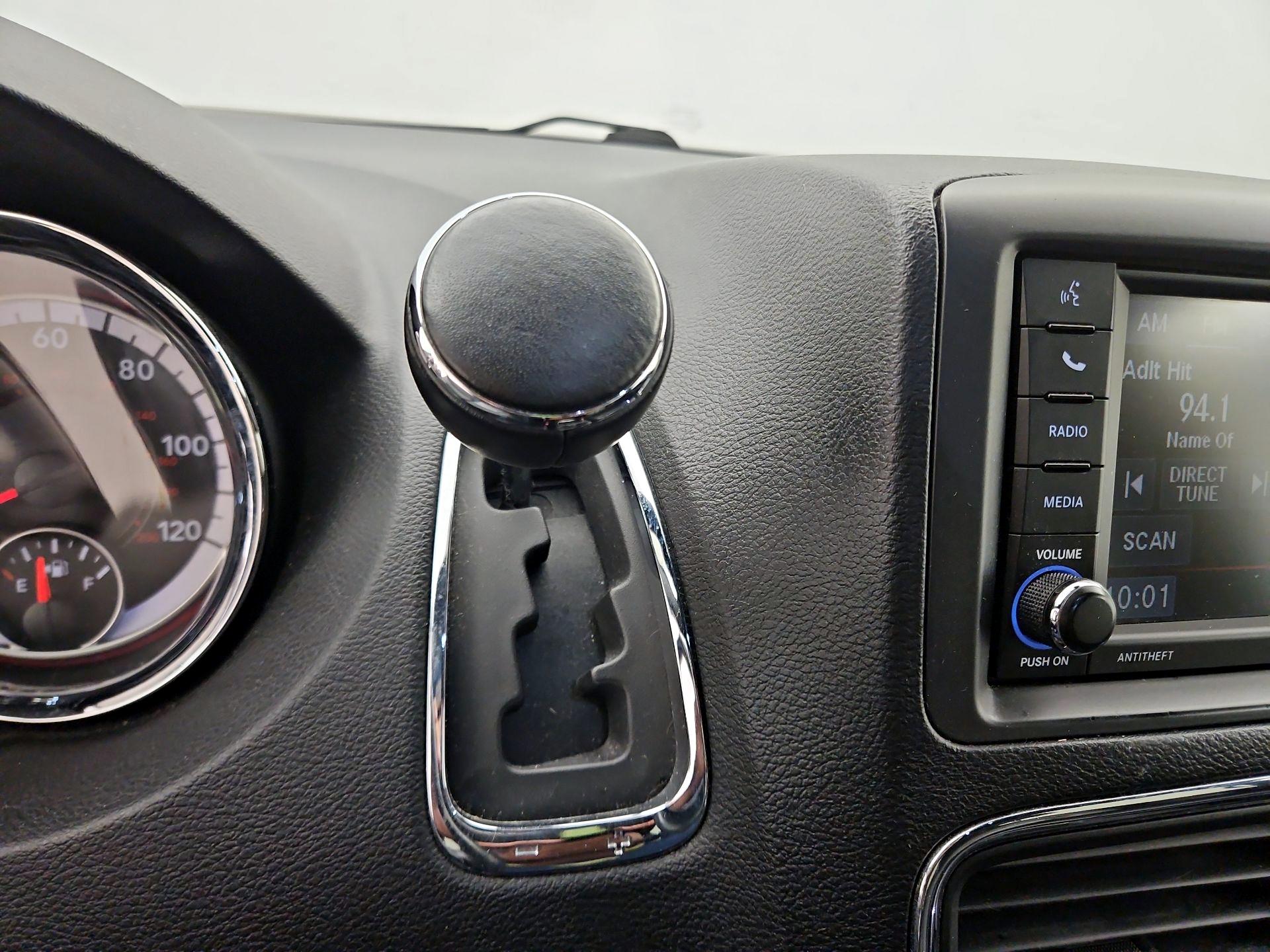 Thumbnail: 2018 Dodge Grand Caravan - 17