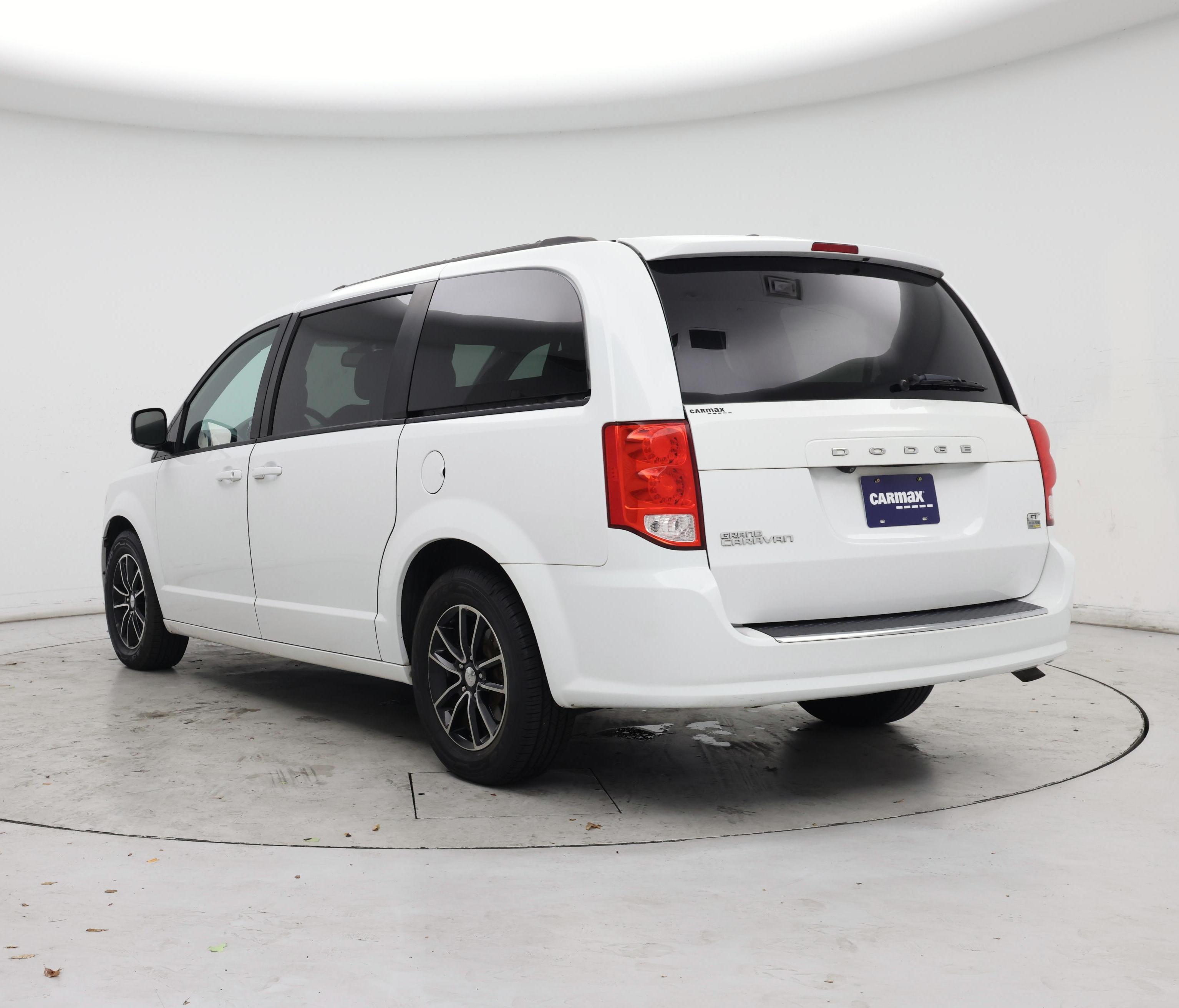 Thumbnail: 2018 Dodge Grand Caravan - 2