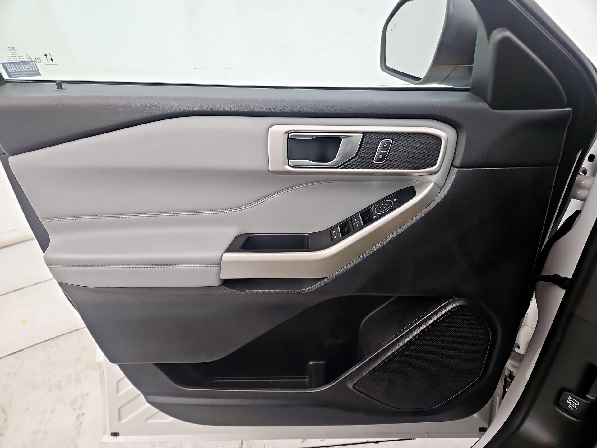 Thumbnail: 2021 Ford Explorer - 12
