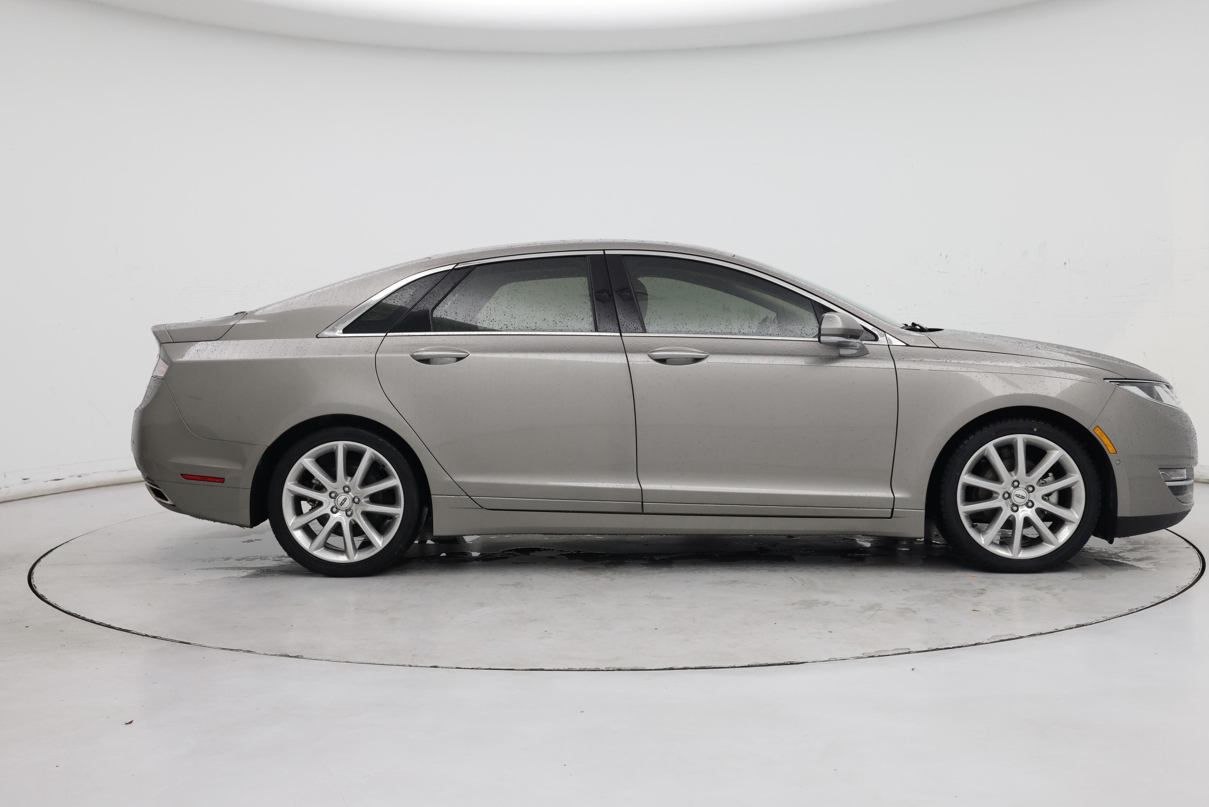 Thumbnail: 2016 Lincoln MKZ - 7