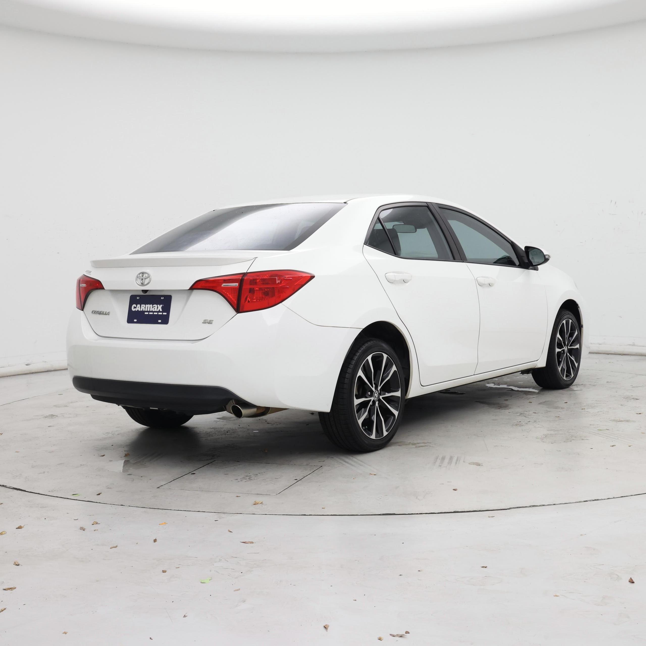 Thumbnail: 2018 Toyota Corolla - 8