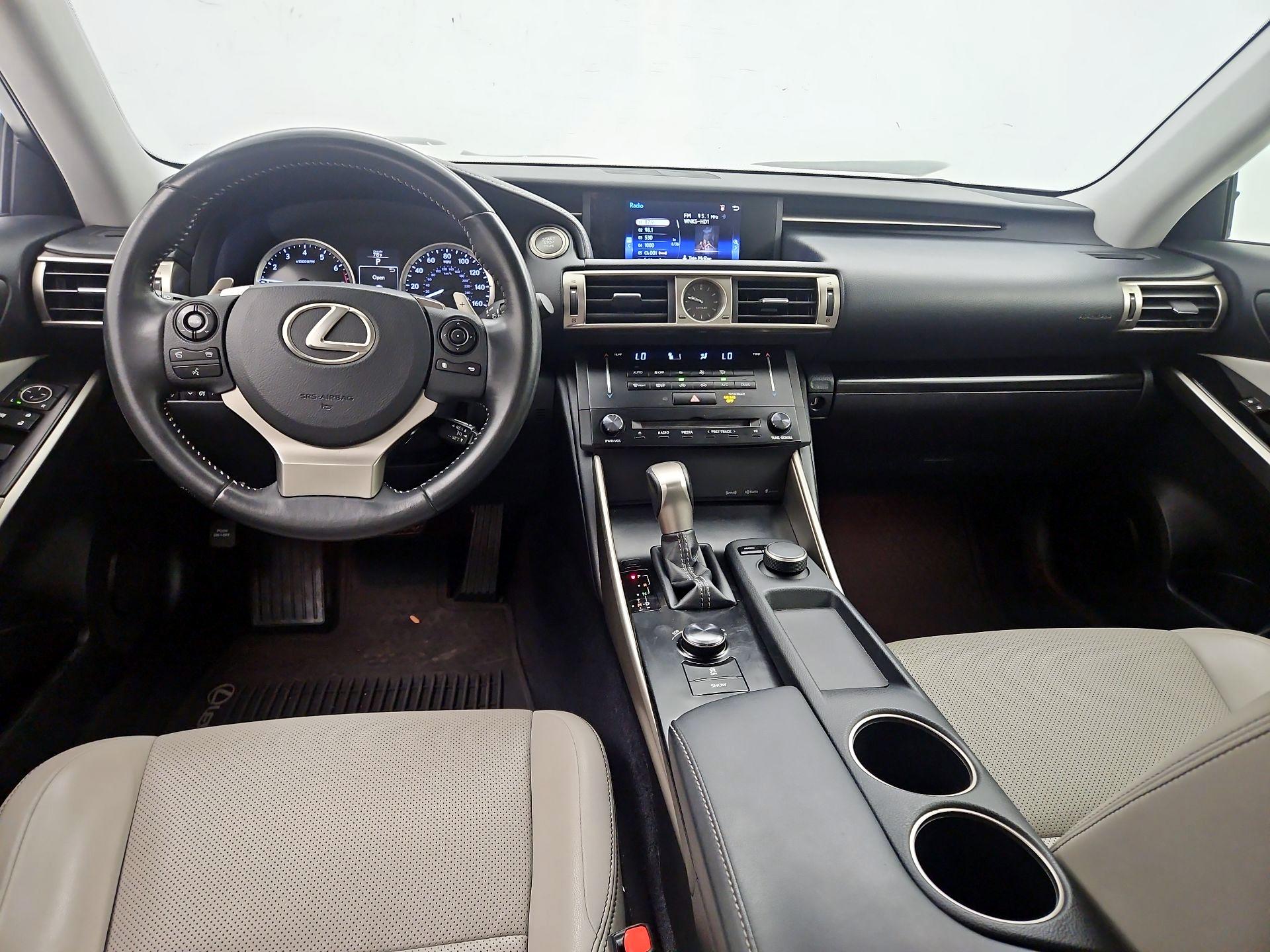 Thumbnail: 2014 Lexus IS - 9