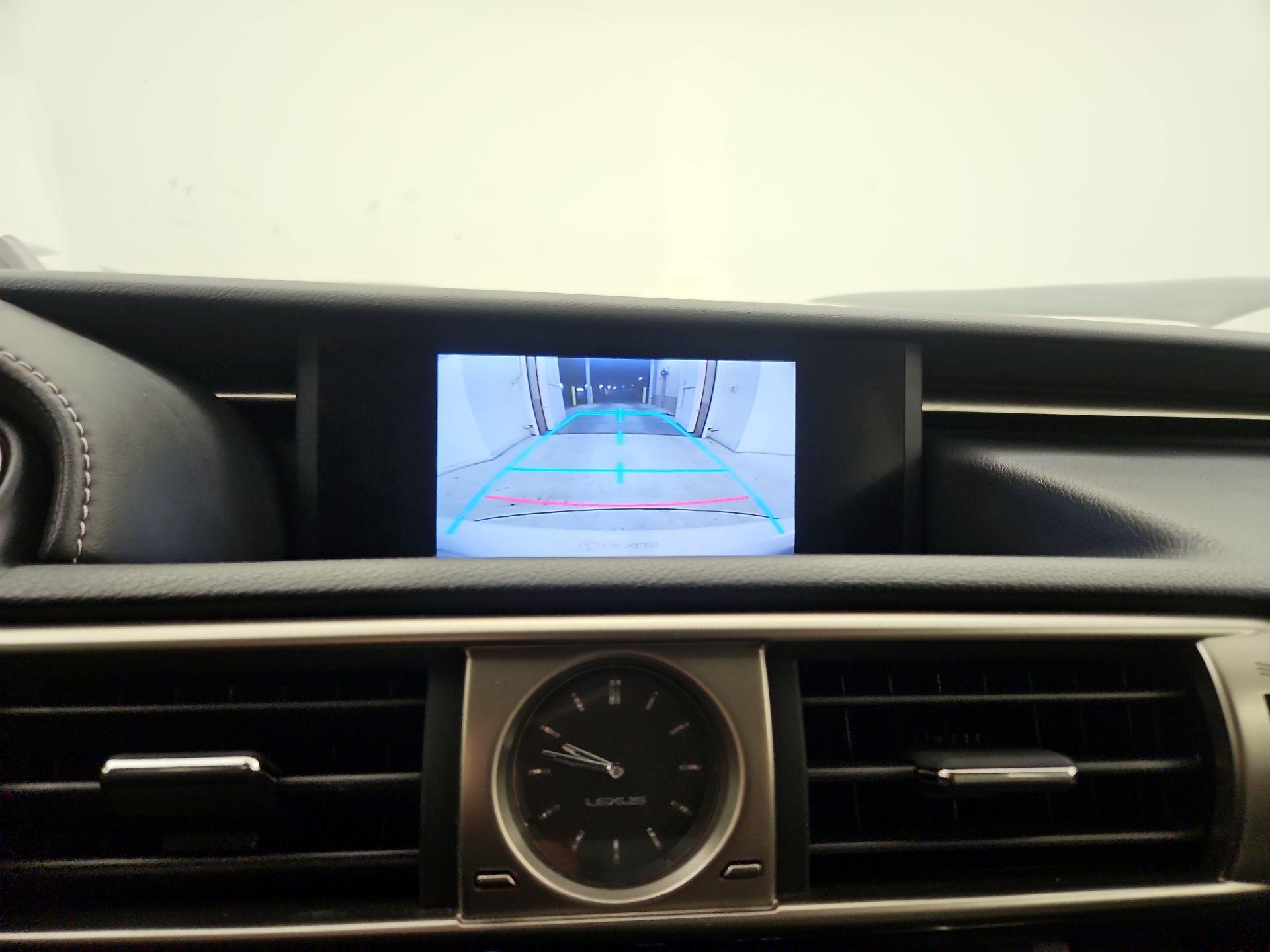Thumbnail: 2014 Lexus IS - 14