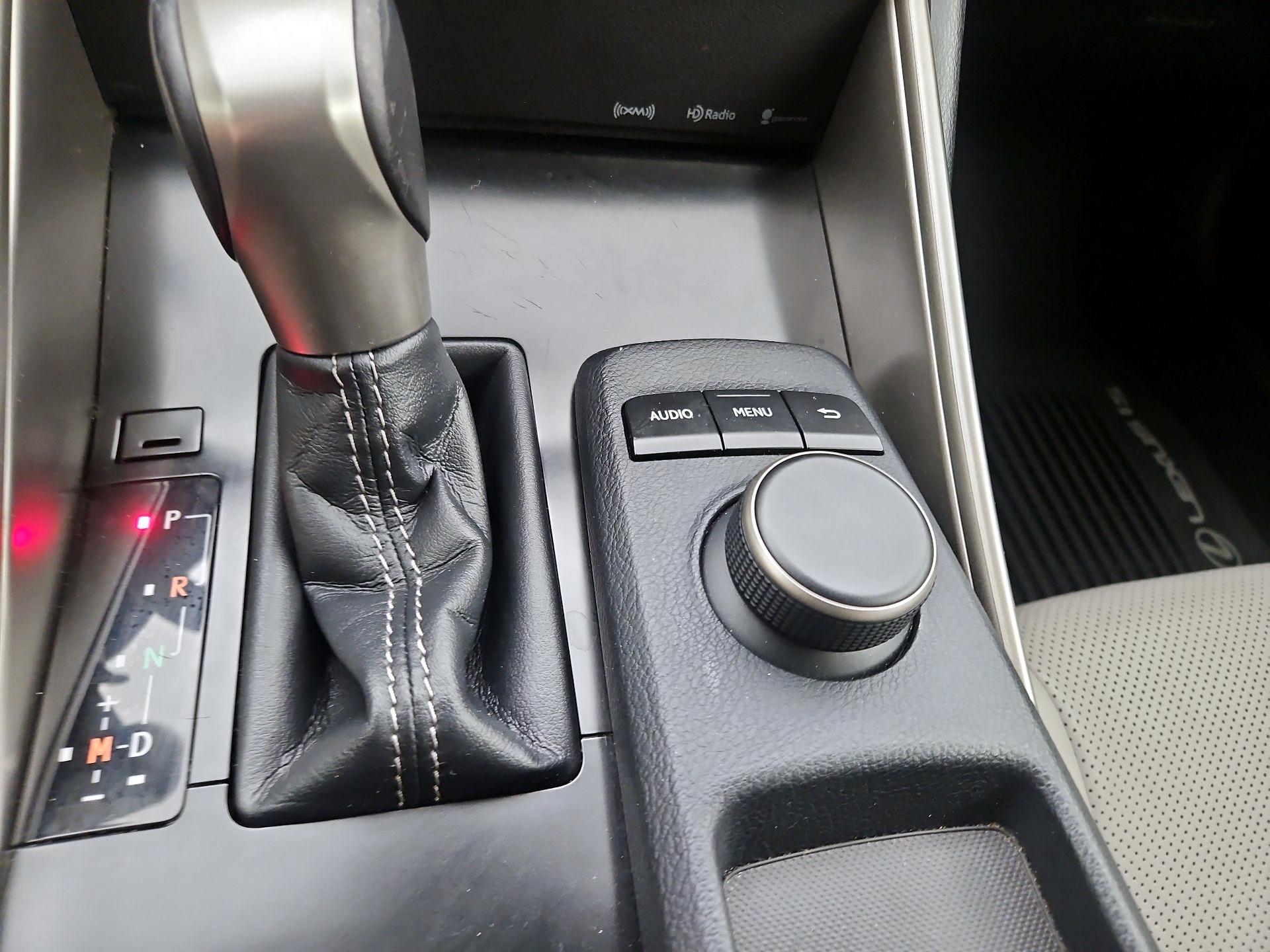 Thumbnail: 2014 Lexus IS - 17