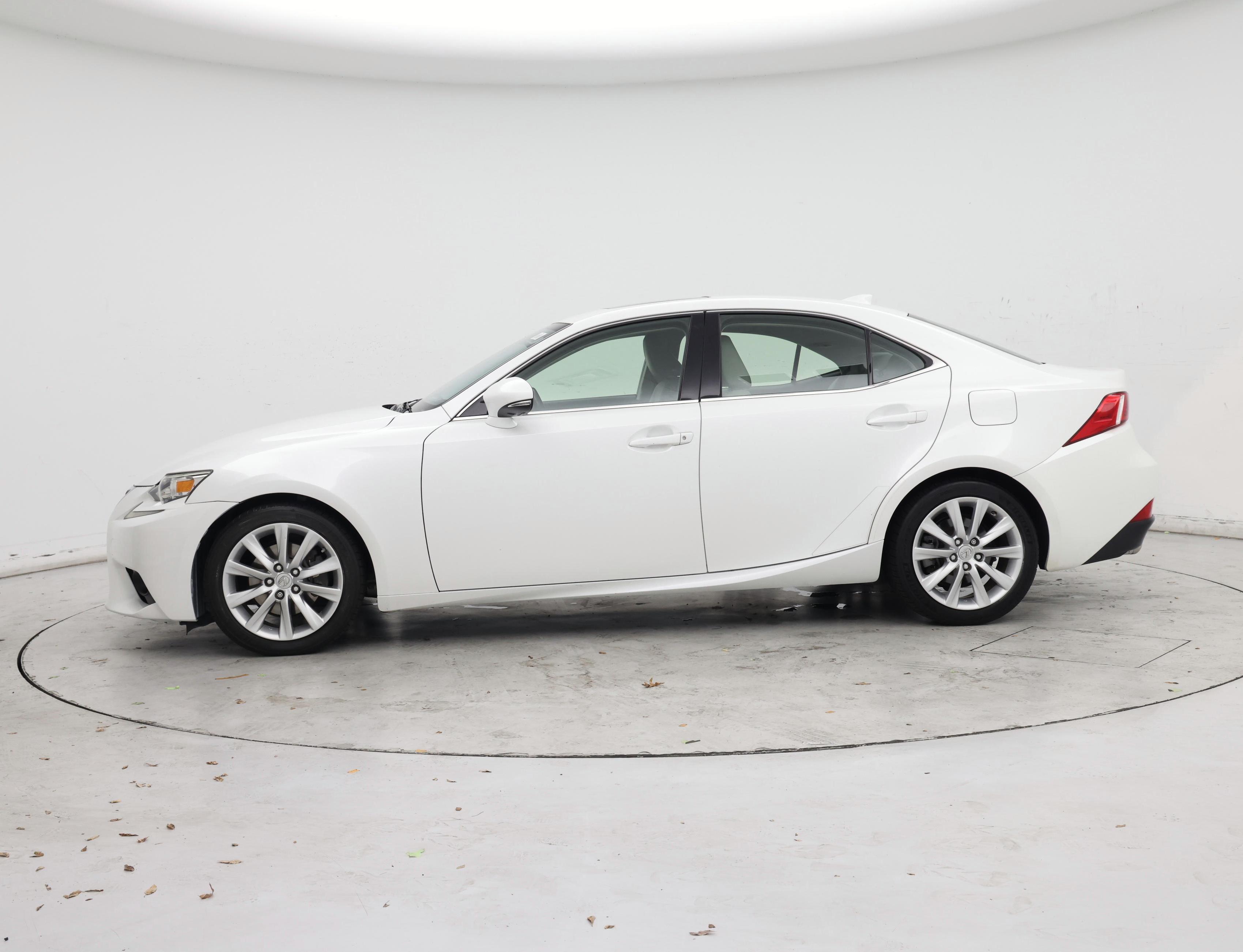 Thumbnail: 2014 Lexus IS - 3