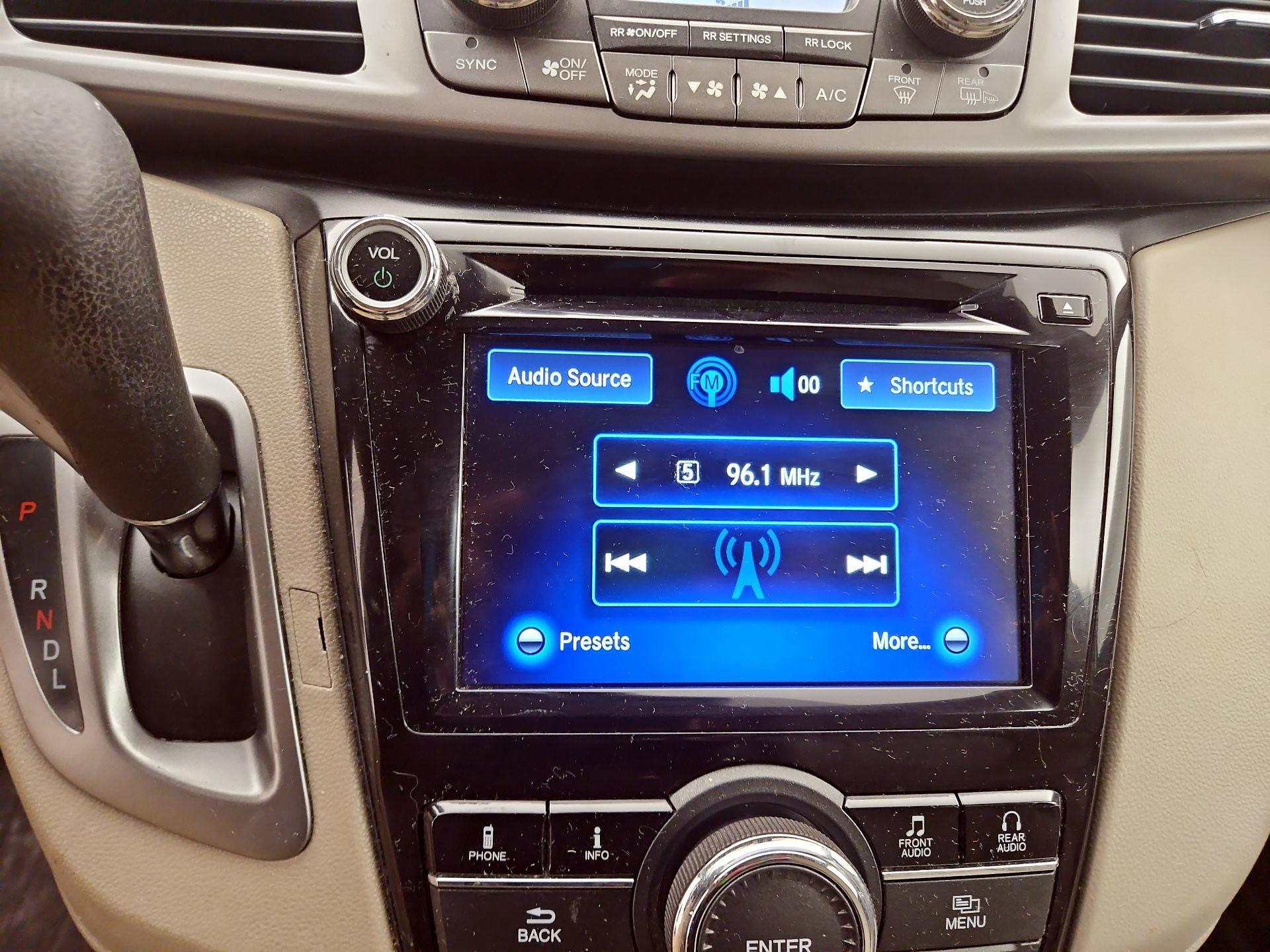 Thumbnail: 2016 Honda Odyssey - 15