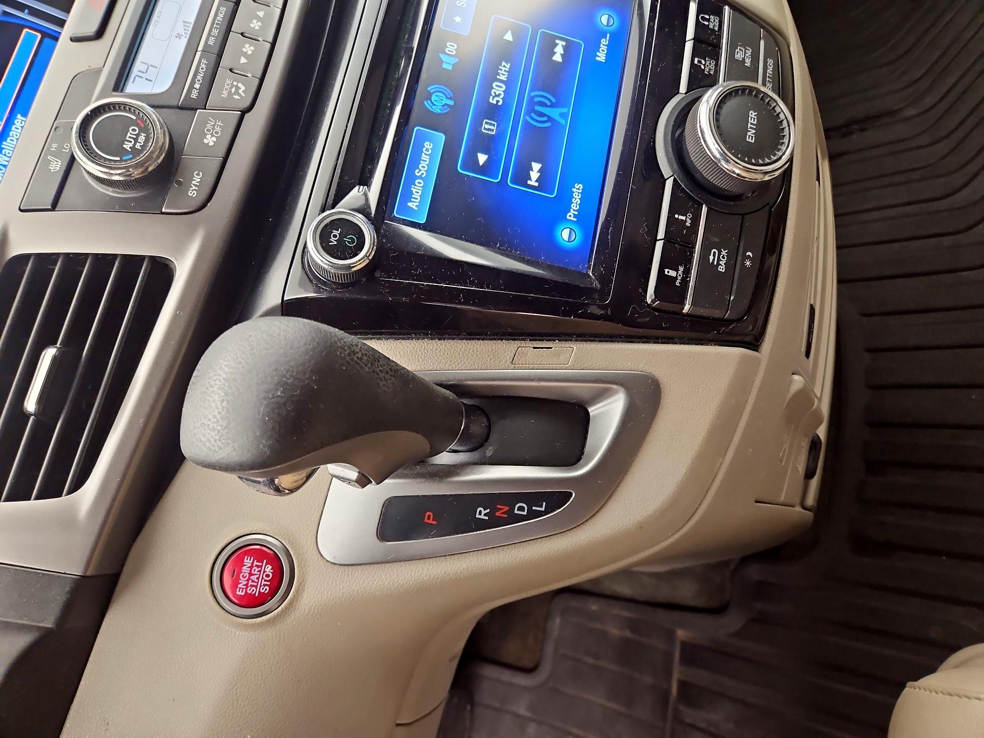 Thumbnail: 2016 Honda Odyssey - 17