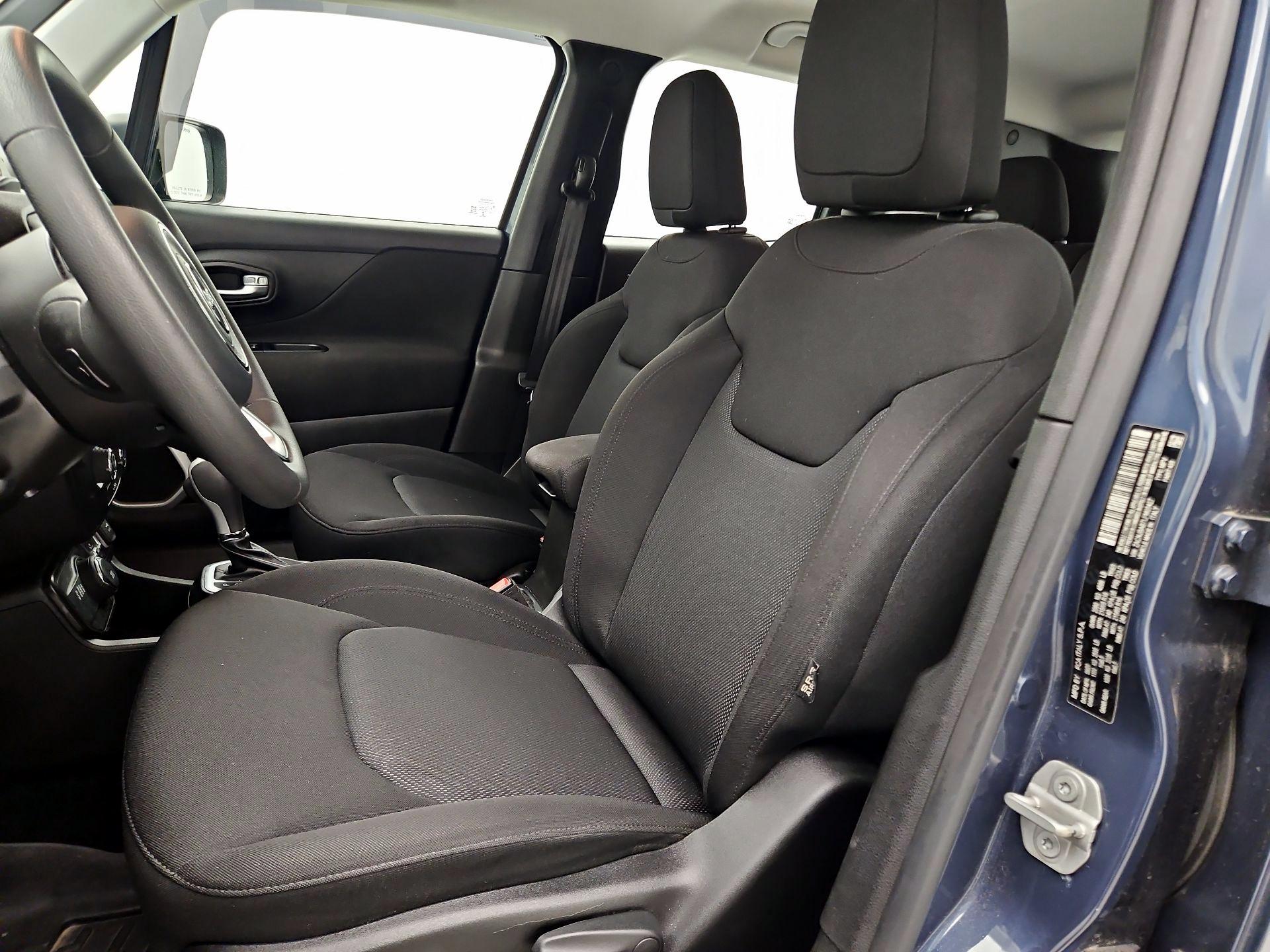 Thumbnail: 2020 Jeep Renegade - 11