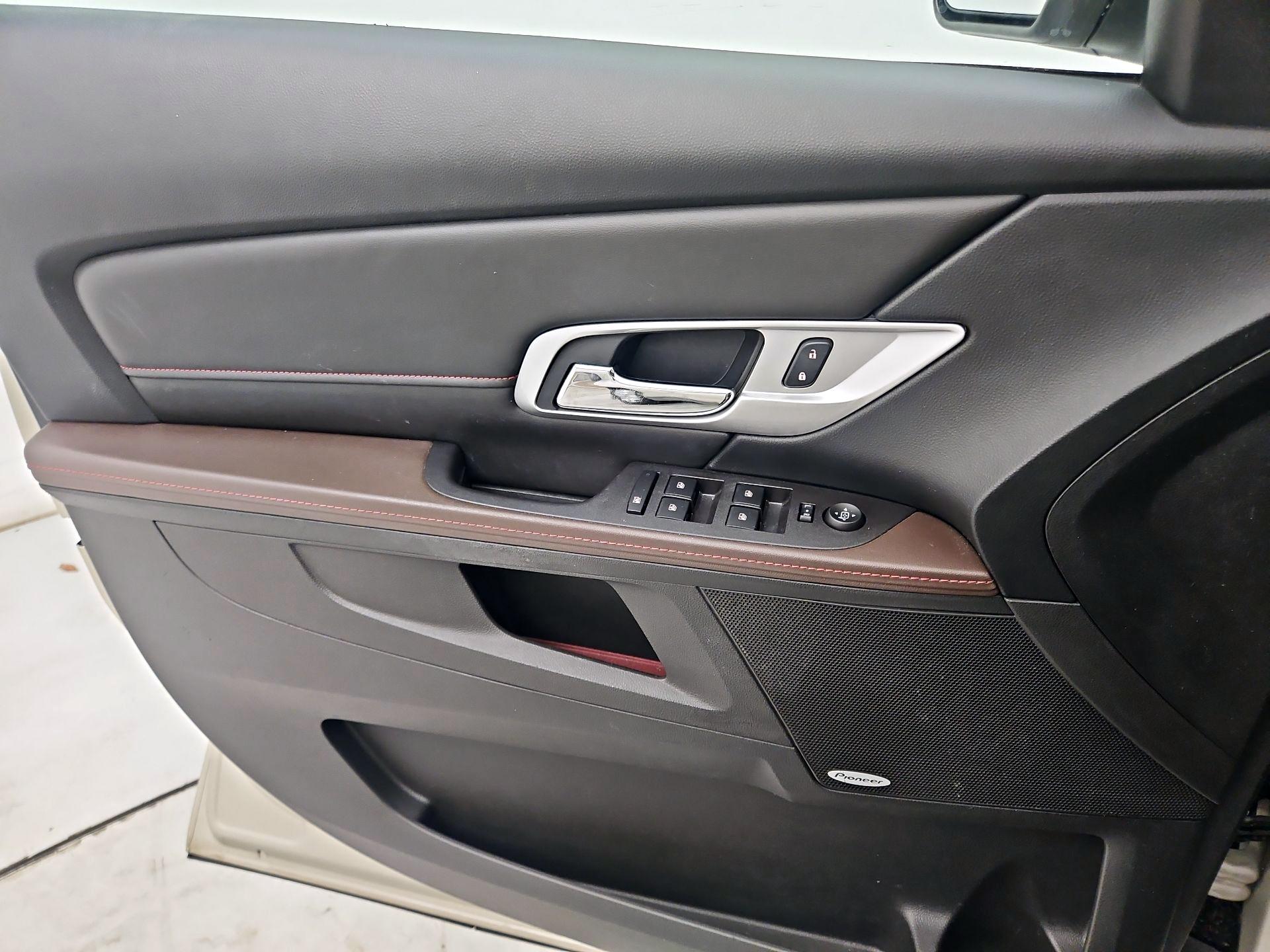 Thumbnail: 2015 GMC Terrain - 12