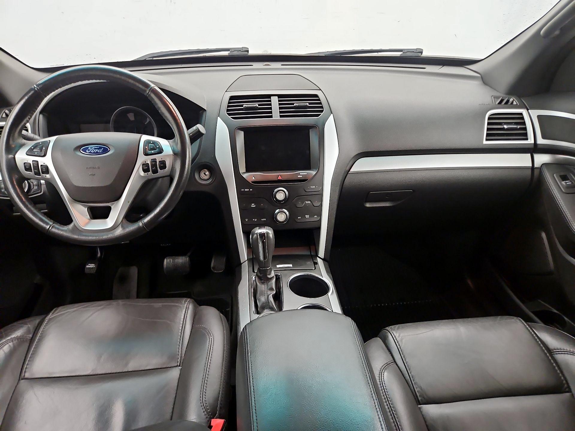 Thumbnail: 2014 Ford Explorer - 9