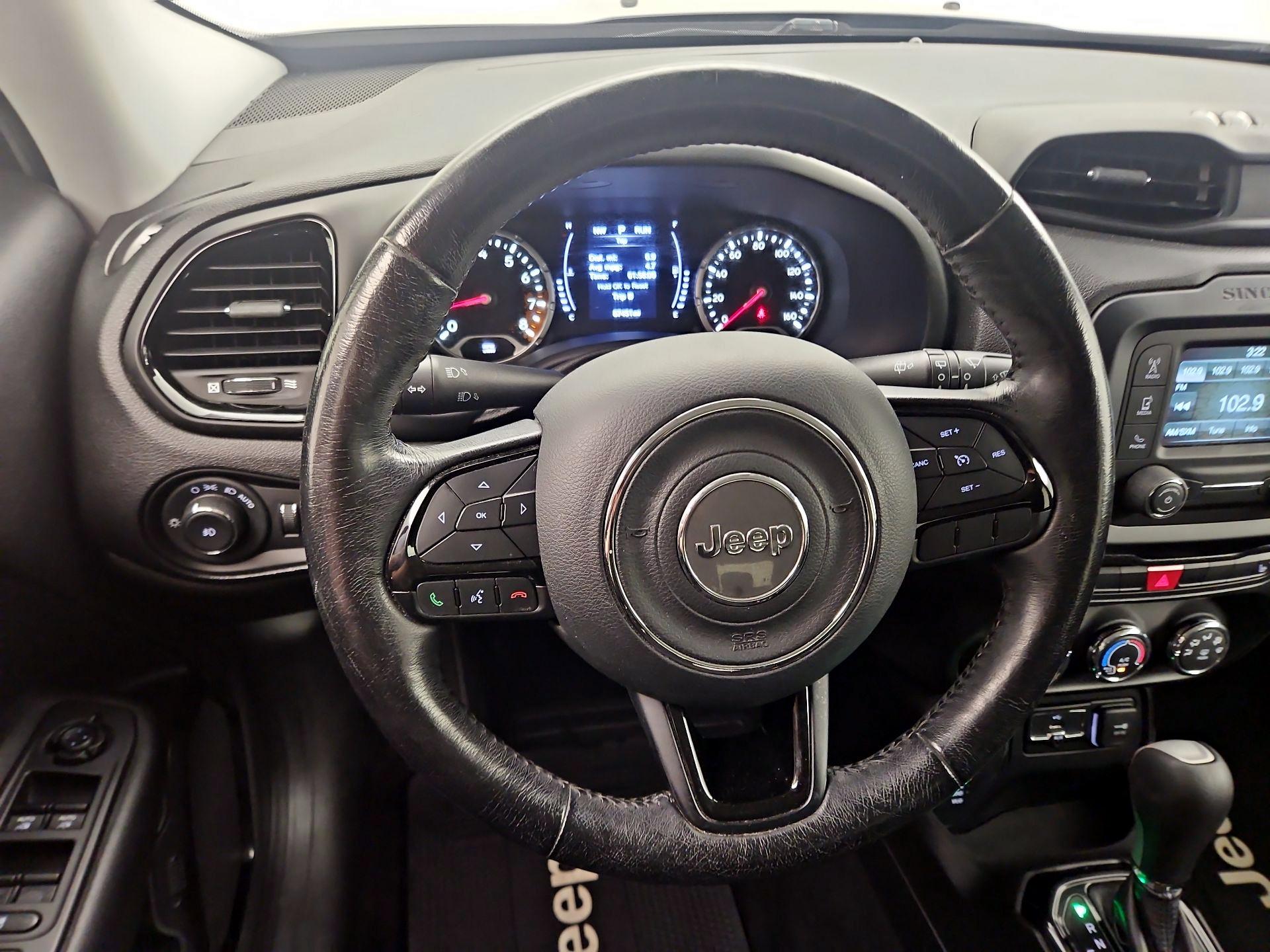 Thumbnail: 2017 Jeep Renegade - 10