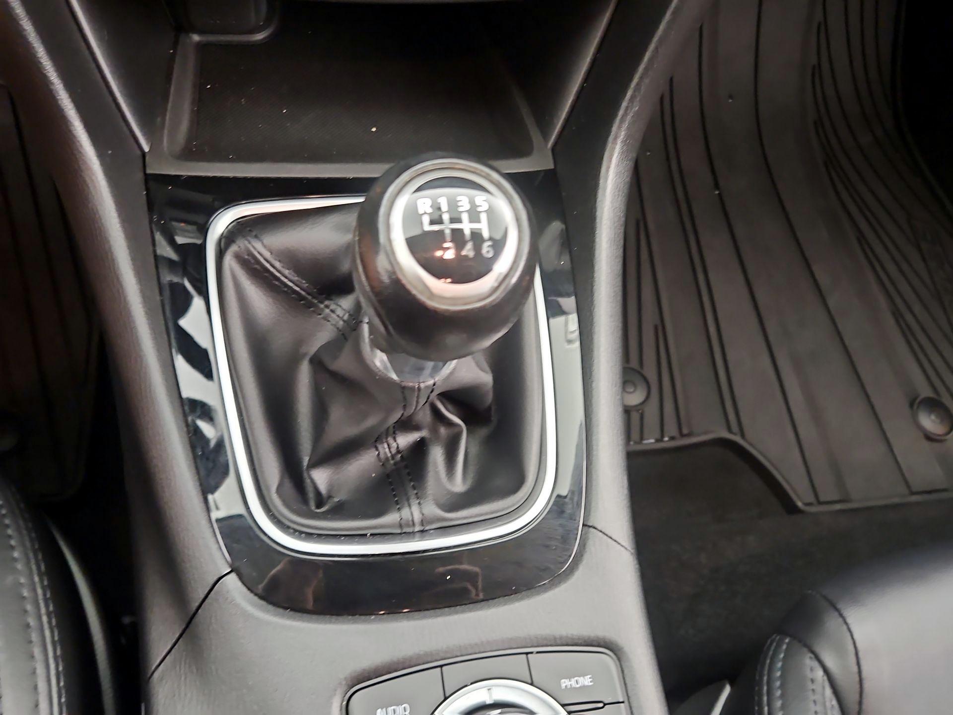 Thumbnail: 2015 Mazda Mazda6 - 17