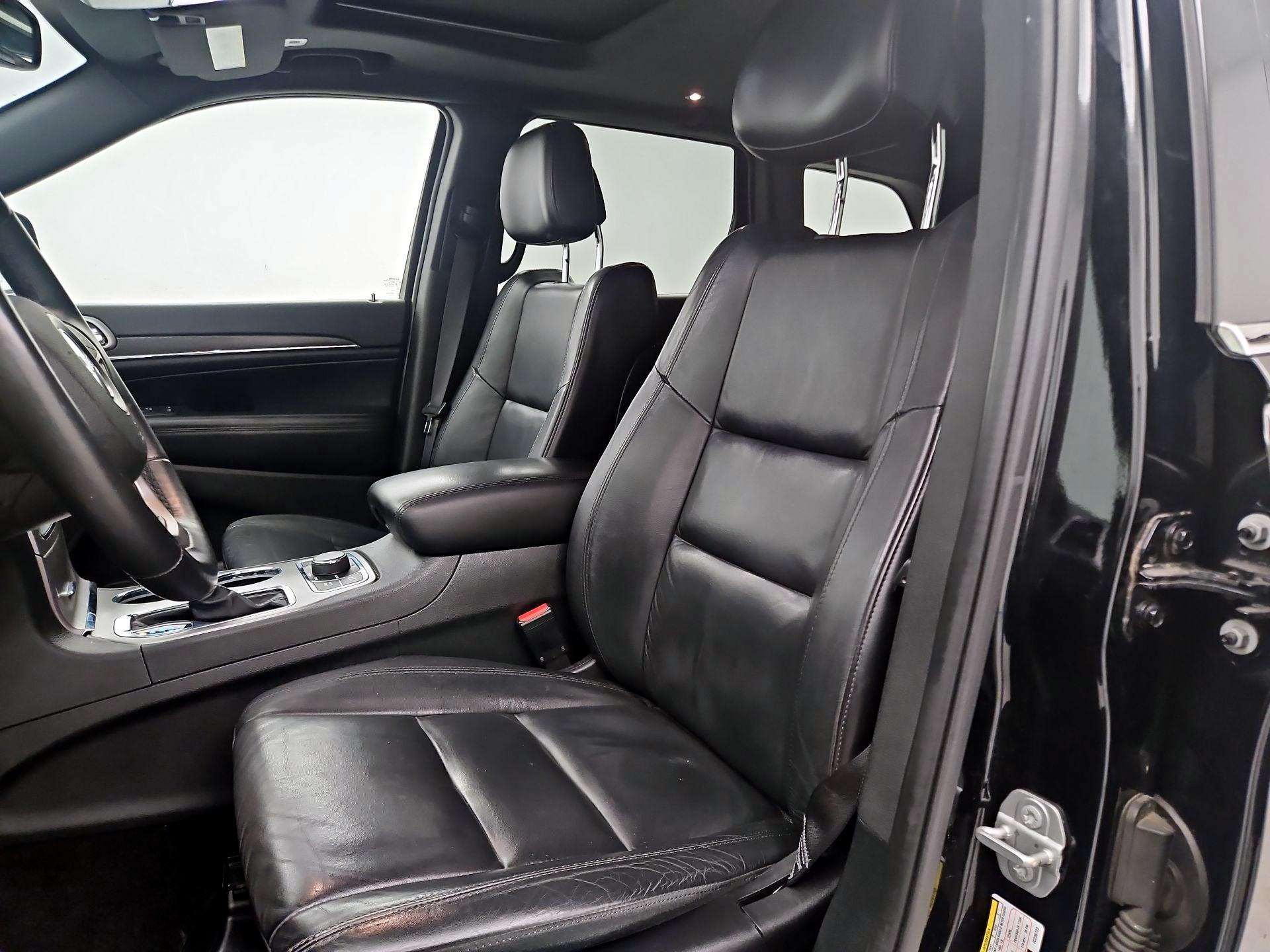 Thumbnail: 2018 Jeep Grand Cherokee - 11