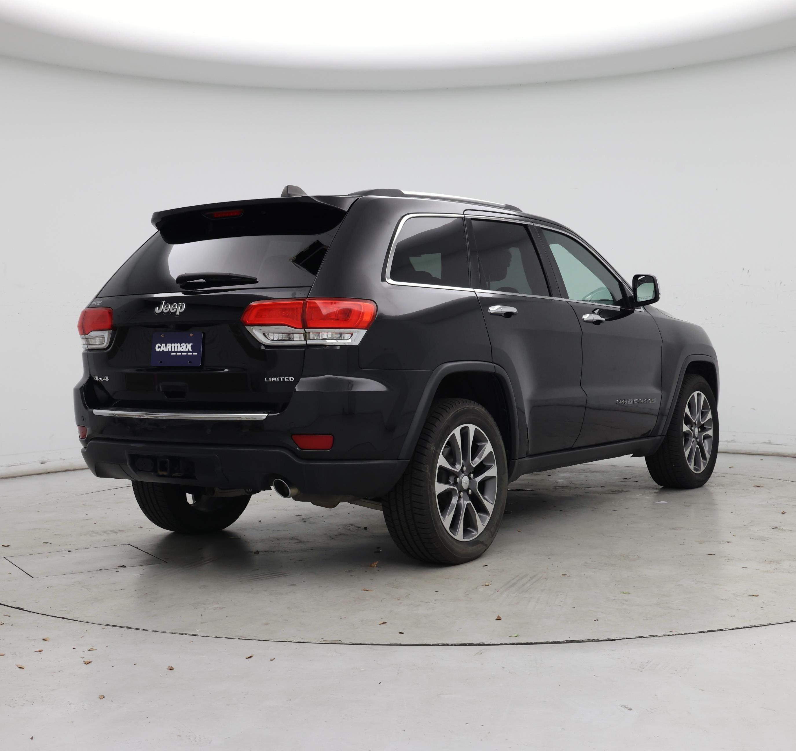 Thumbnail: 2018 Jeep Grand Cherokee - 8