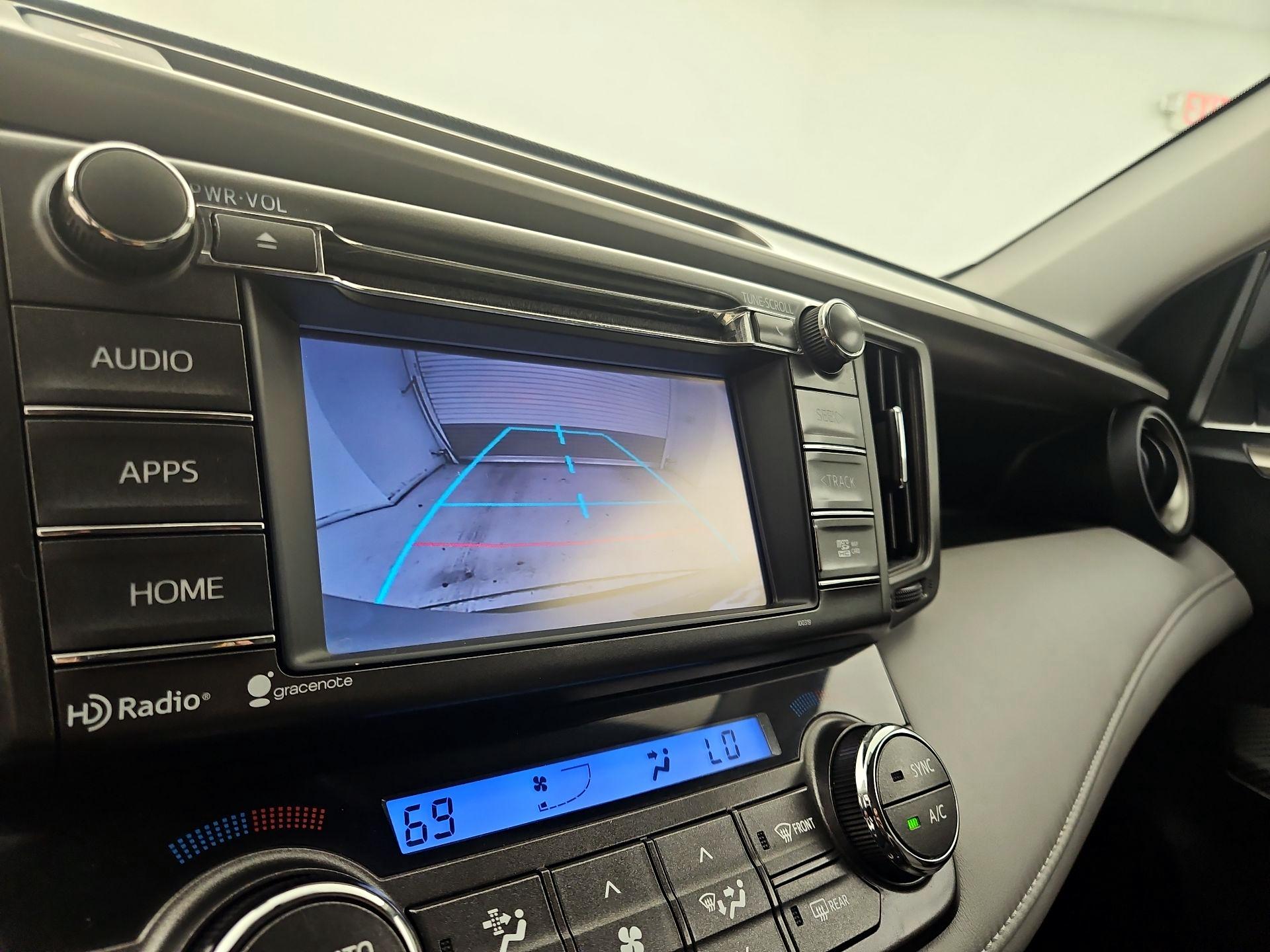 Thumbnail: 2014 Toyota RAV4 - 15