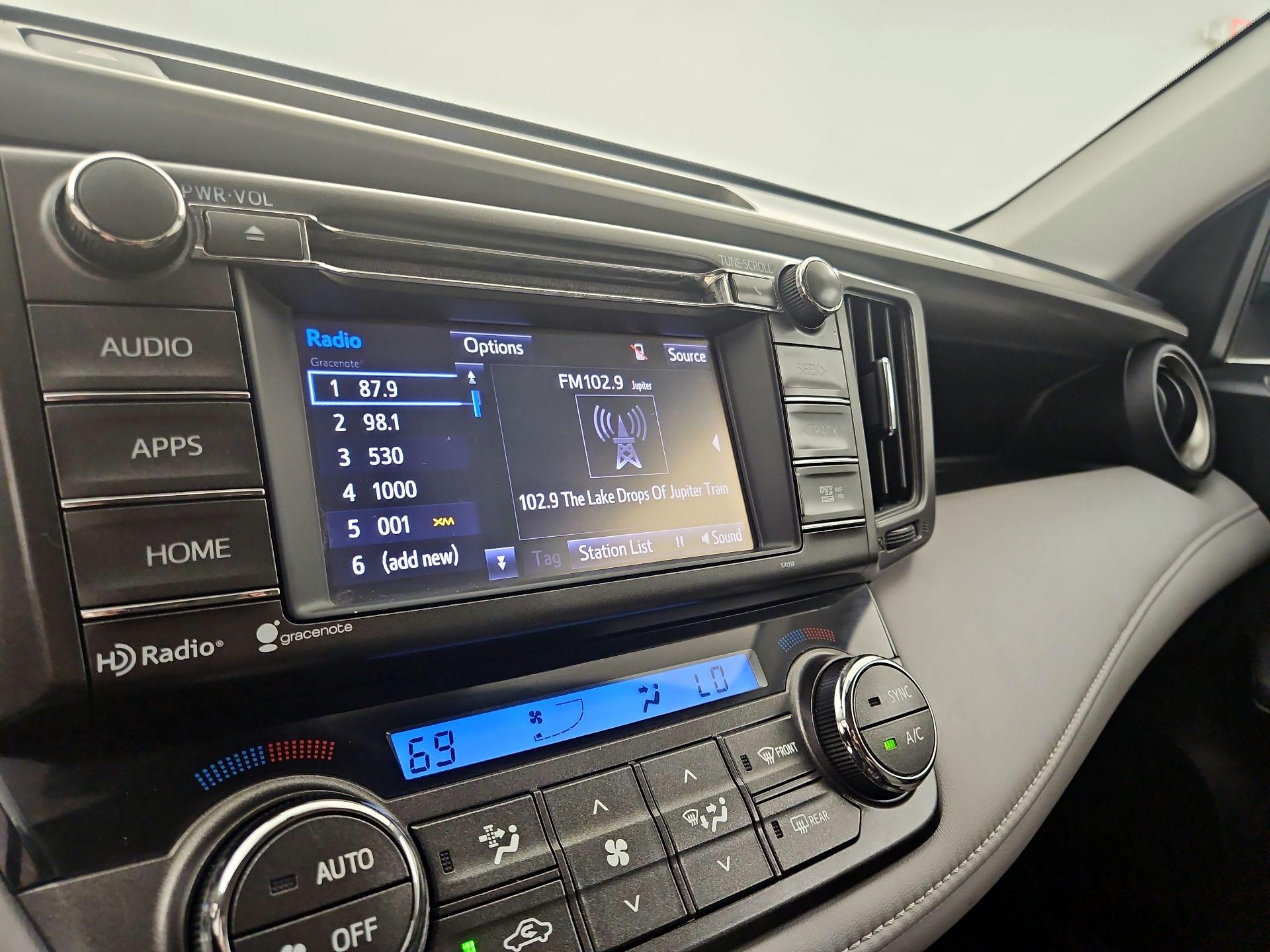 Thumbnail: 2014 Toyota RAV4 - 16
