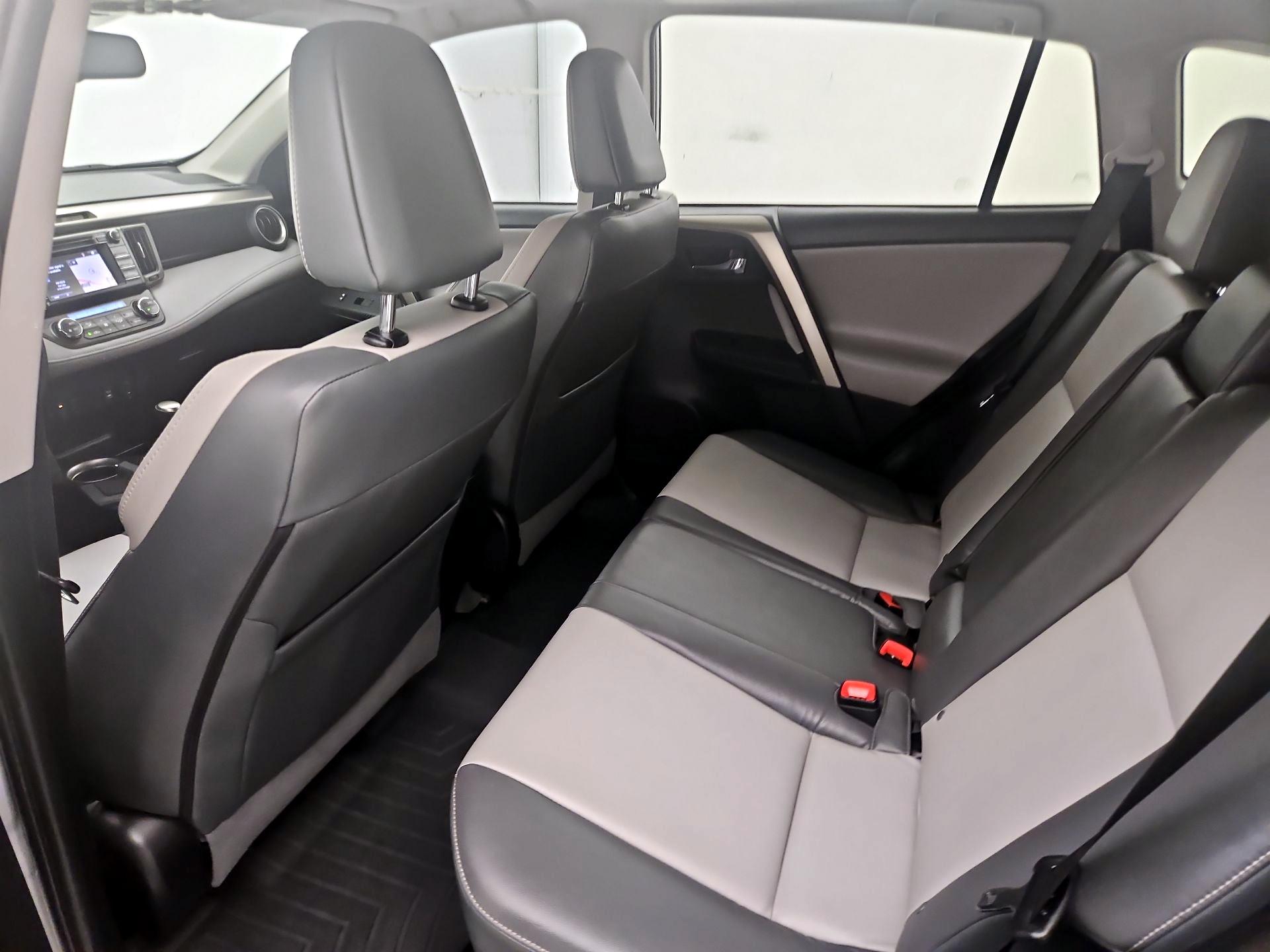 Thumbnail: 2014 Toyota RAV4 - 20