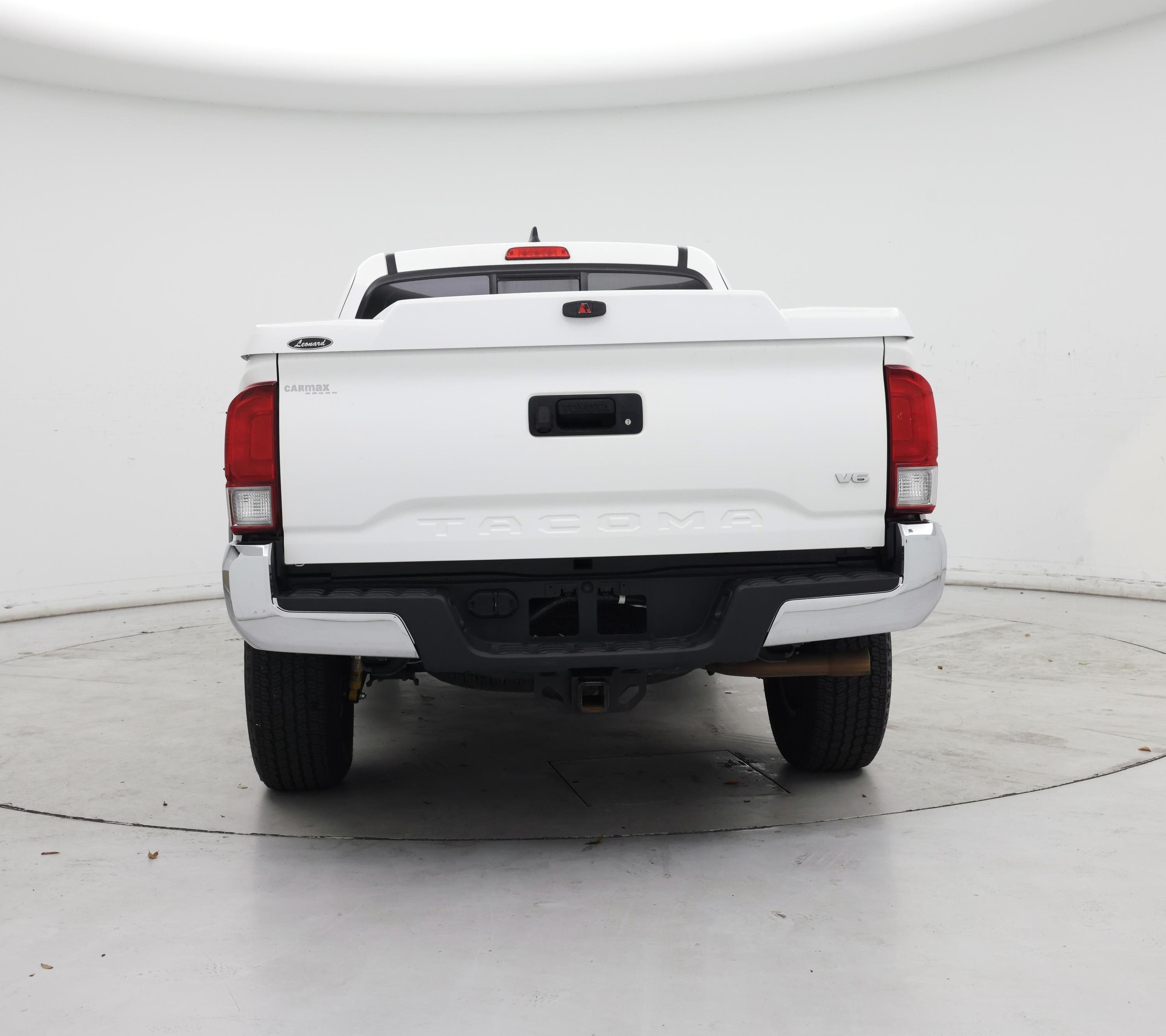 Thumbnail: 2016 Toyota Tacoma - 6