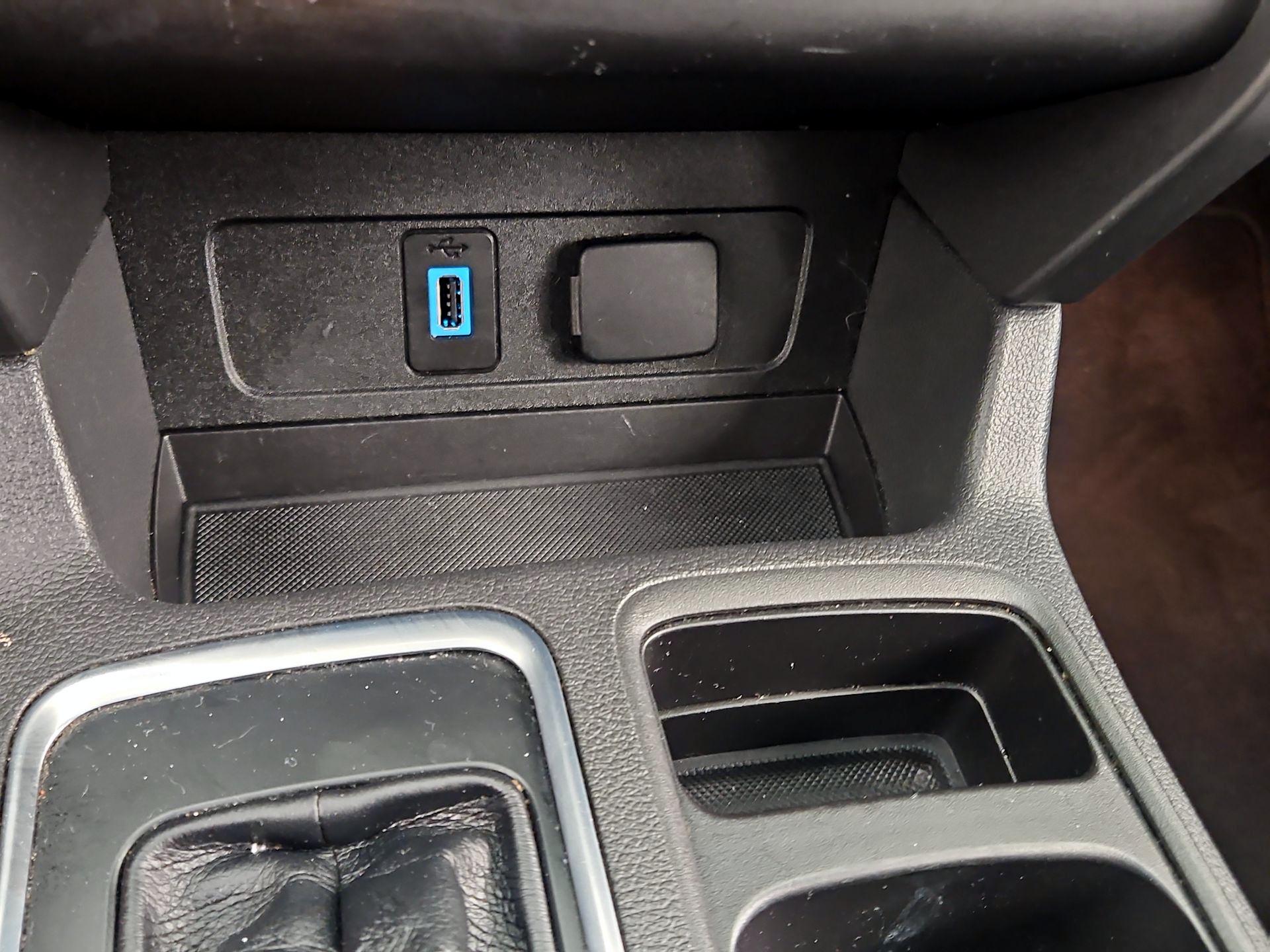 Thumbnail: 2019 Ford Escape - 18