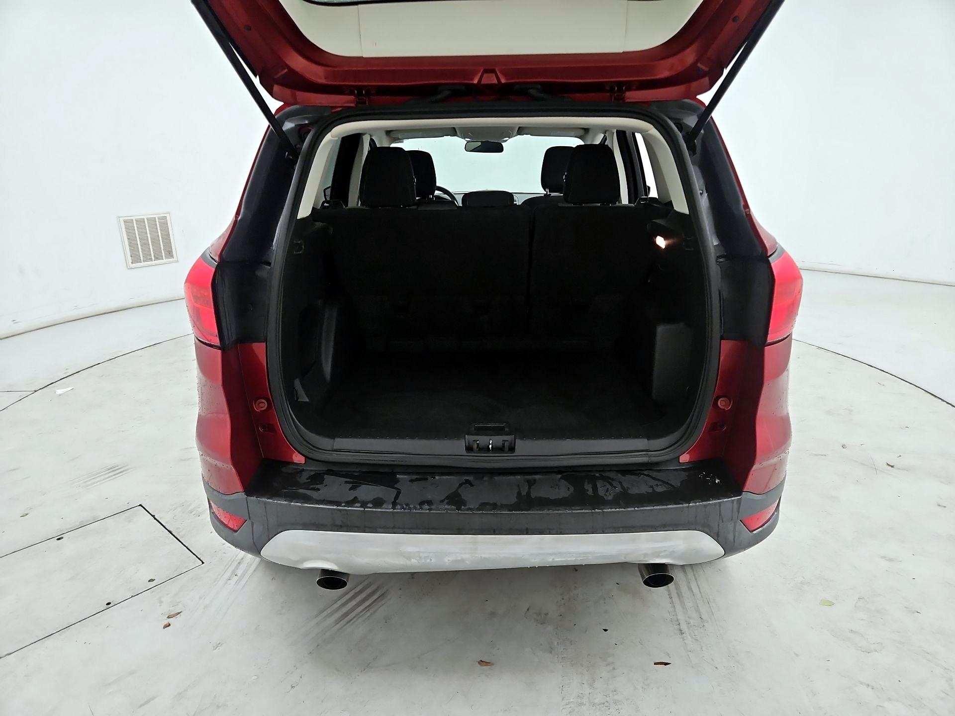 Thumbnail: 2019 Ford Escape - 20