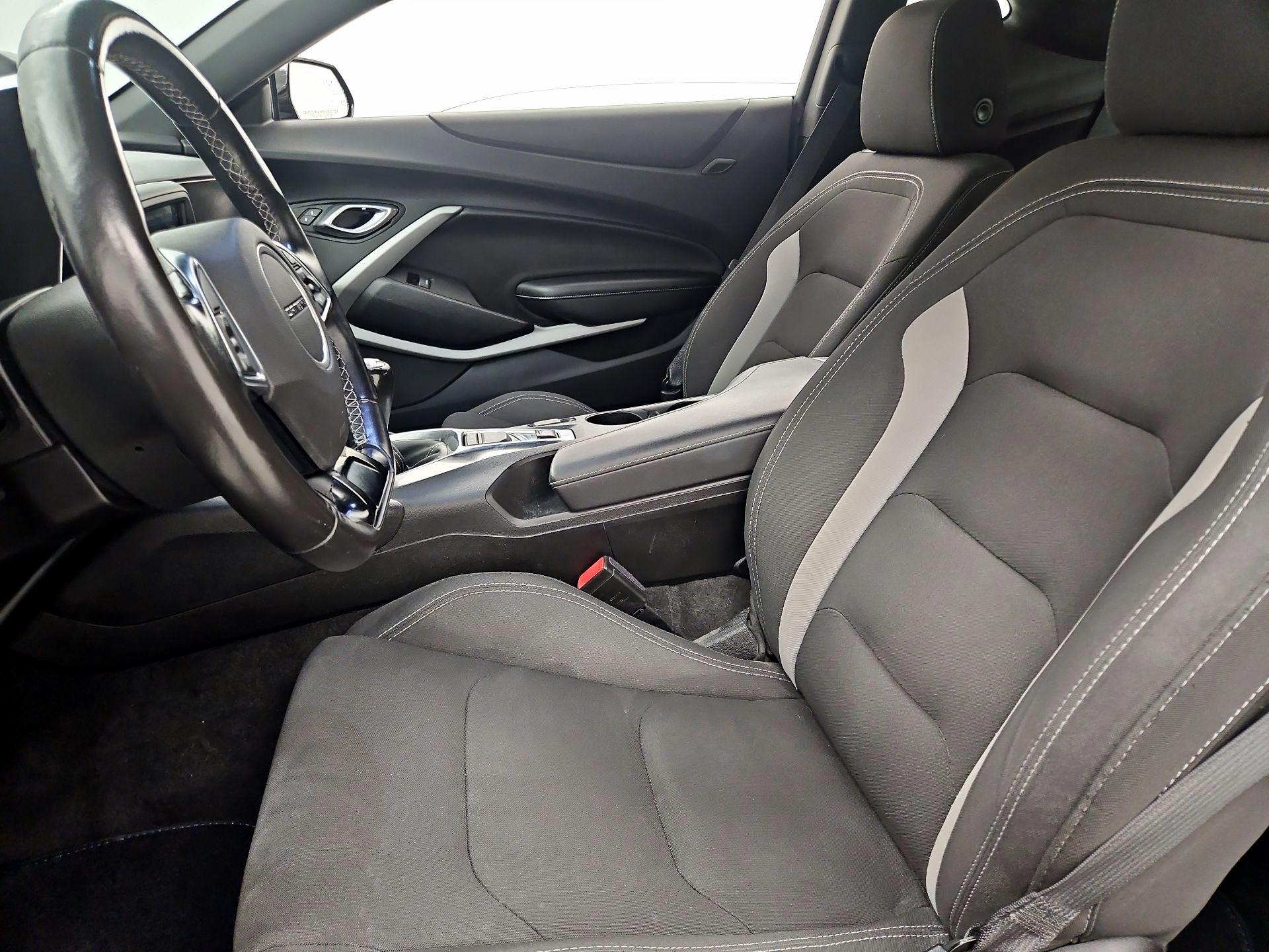 Thumbnail: 2019 Chevrolet Camaro - 11