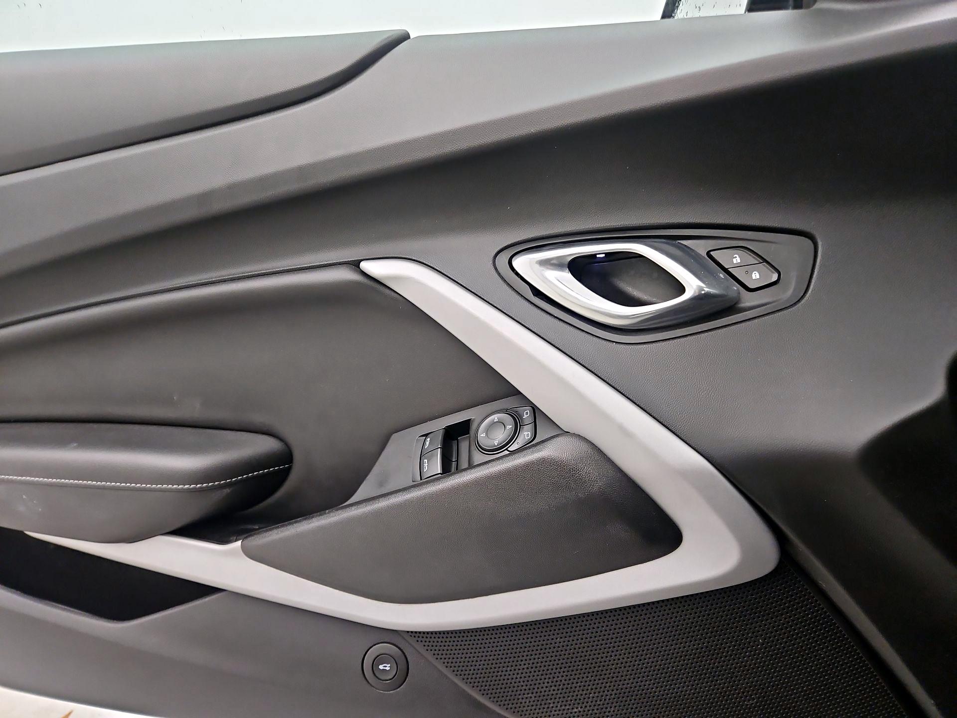 Thumbnail: 2019 Chevrolet Camaro - 12