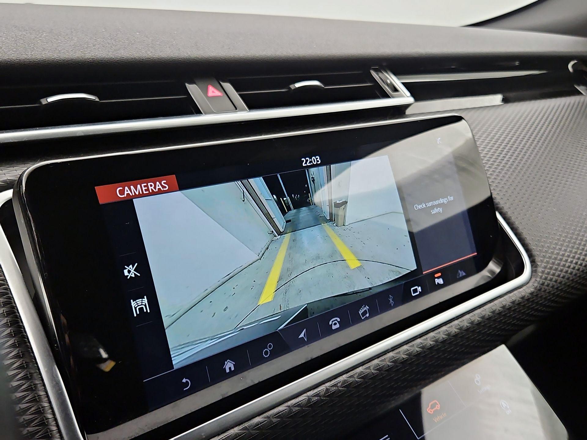 Thumbnail: 2020 Land Rover Range Rover Velar - 14