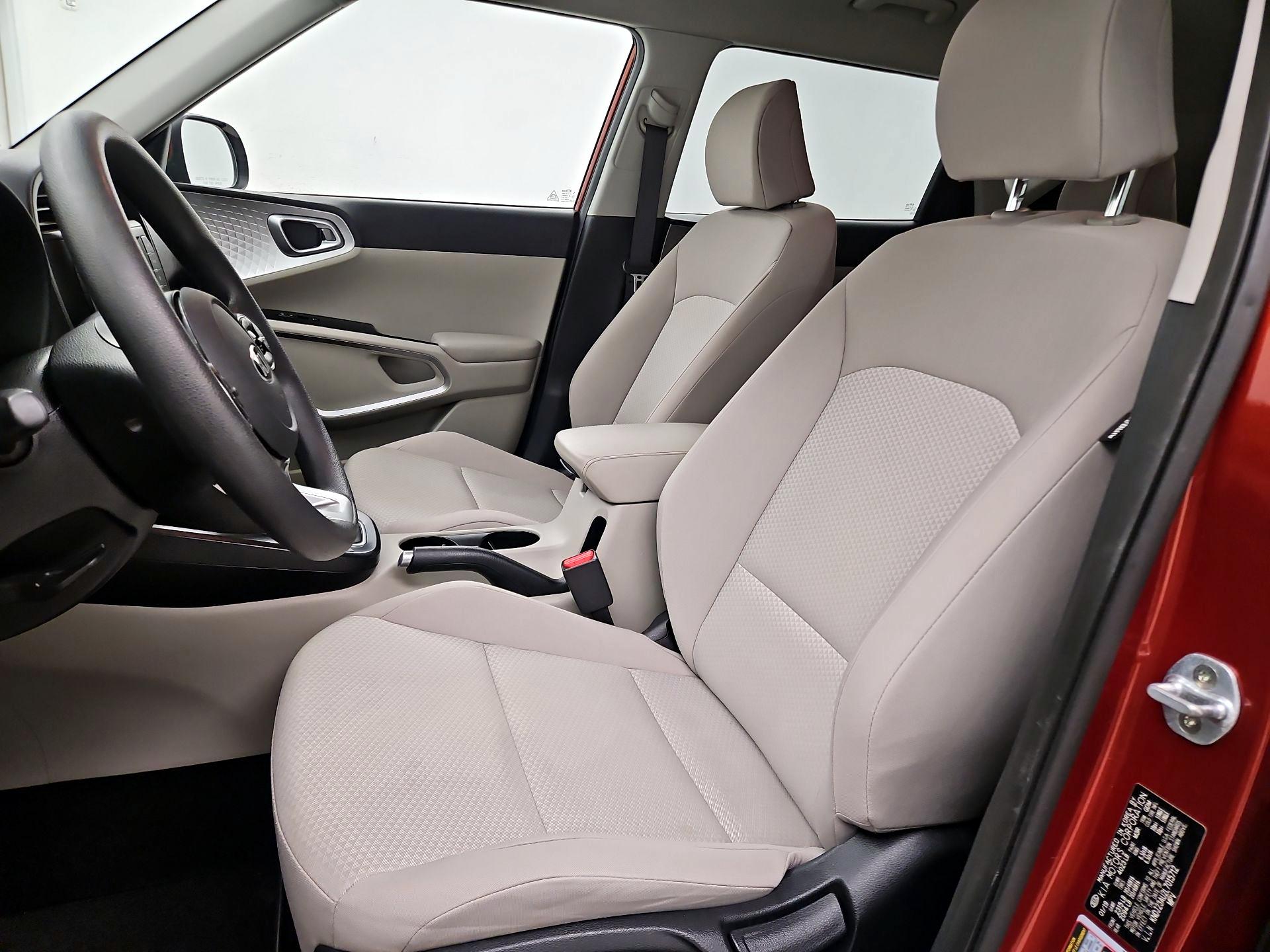 Thumbnail: 2020 Kia Soul - 11