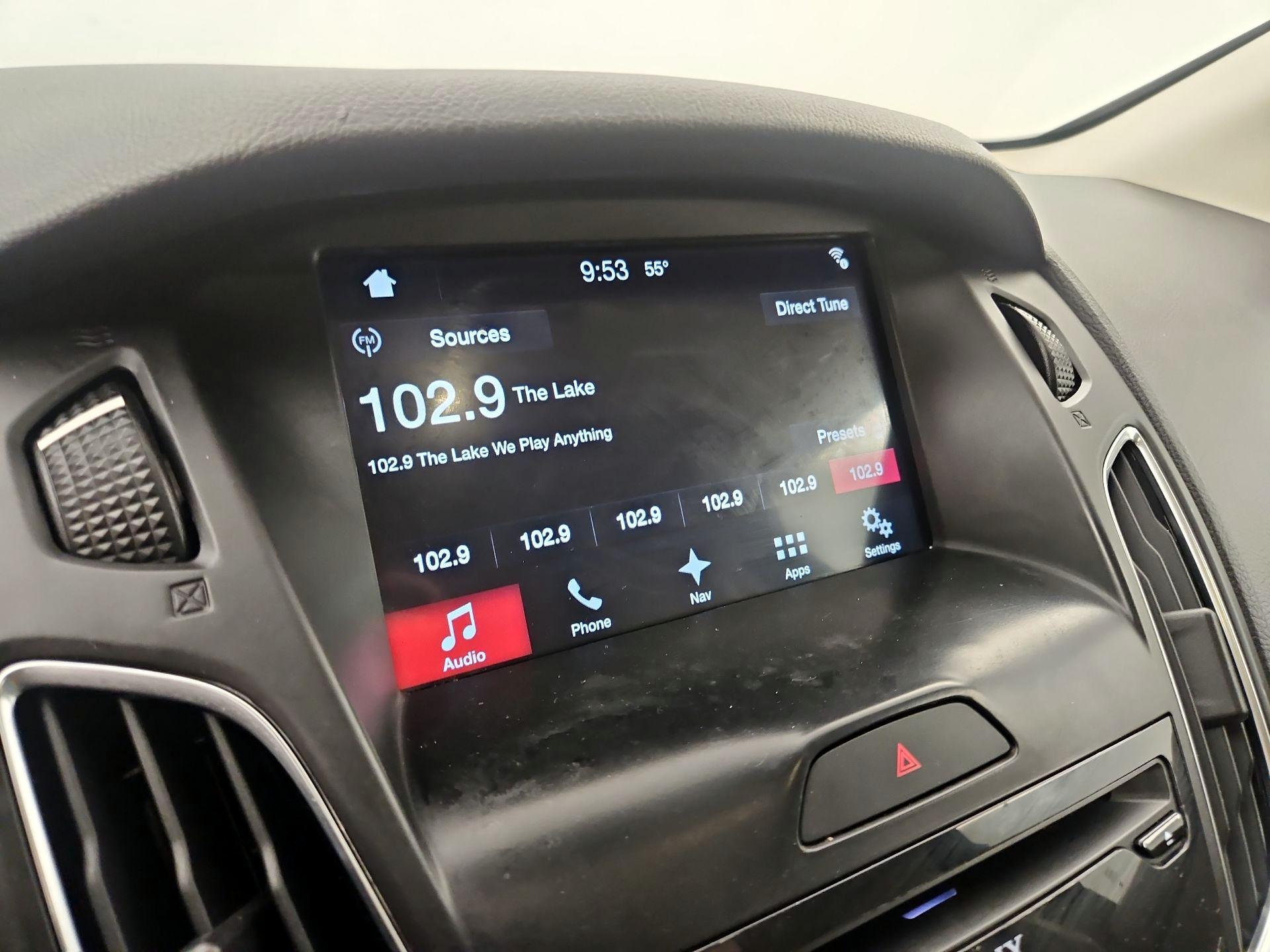 Thumbnail: 2016 Ford Focus - 16