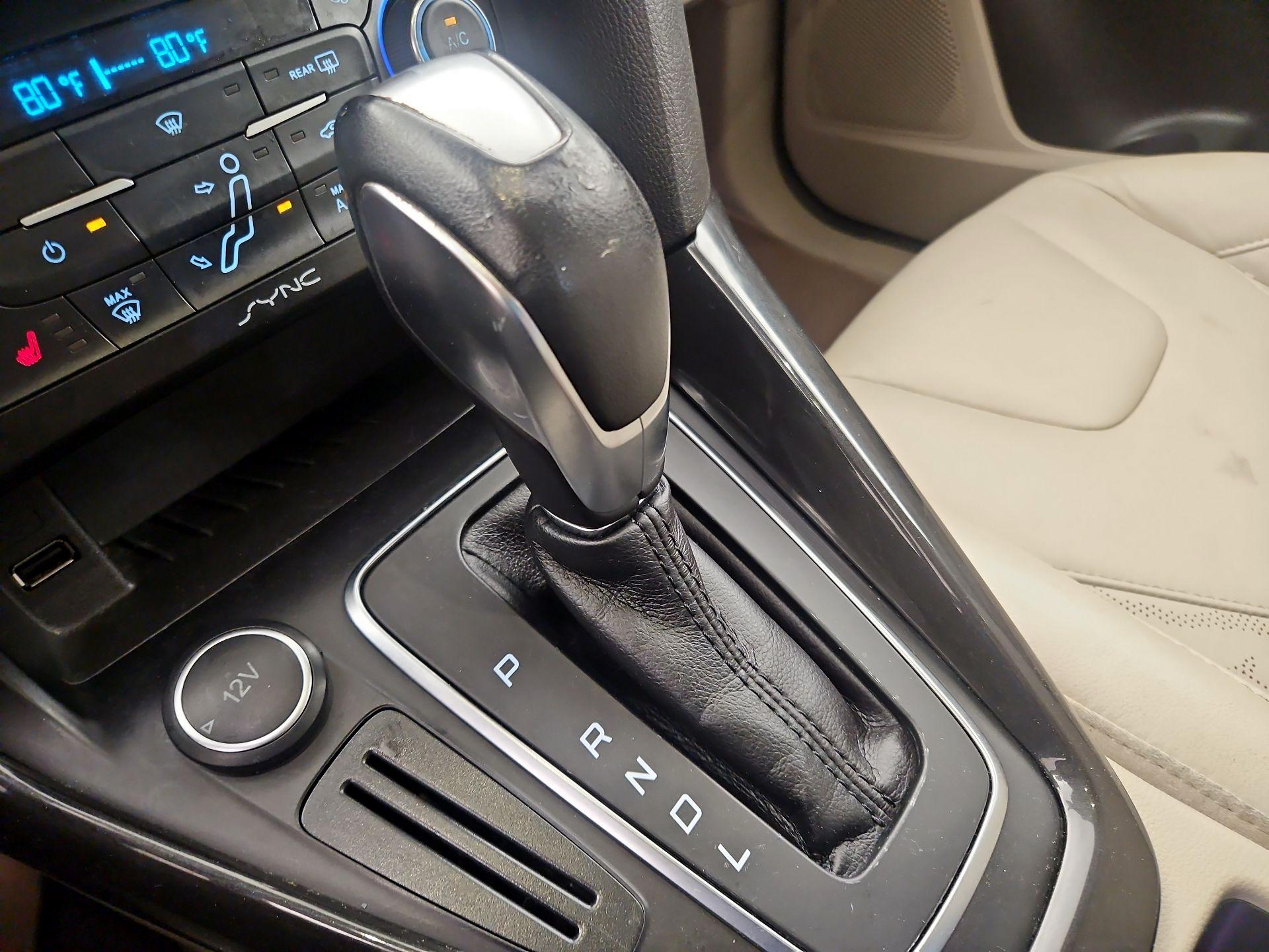 Thumbnail: 2016 Ford Focus - 18